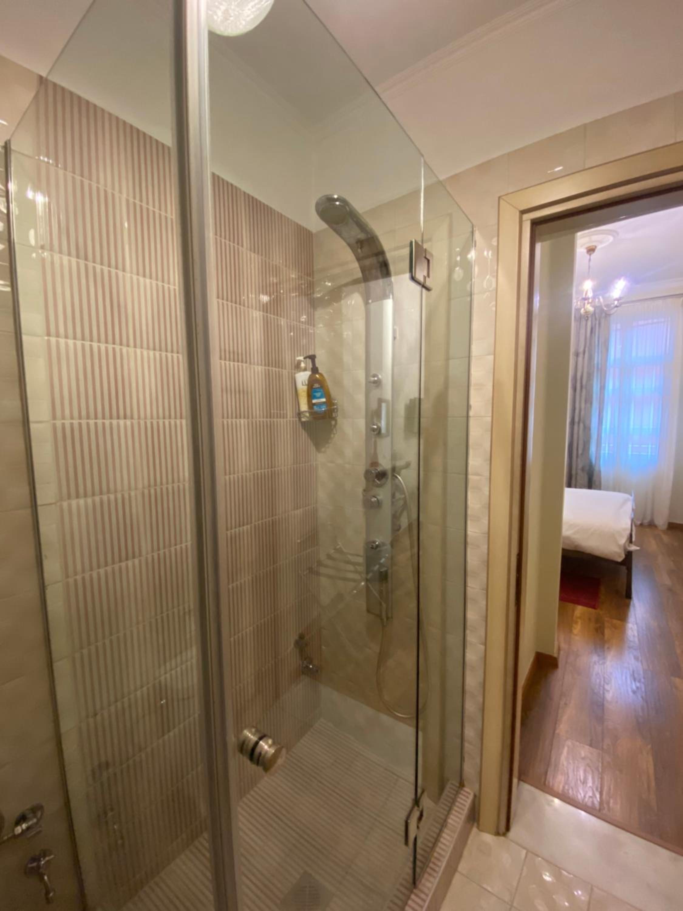 Deluxe Room - Photo 4