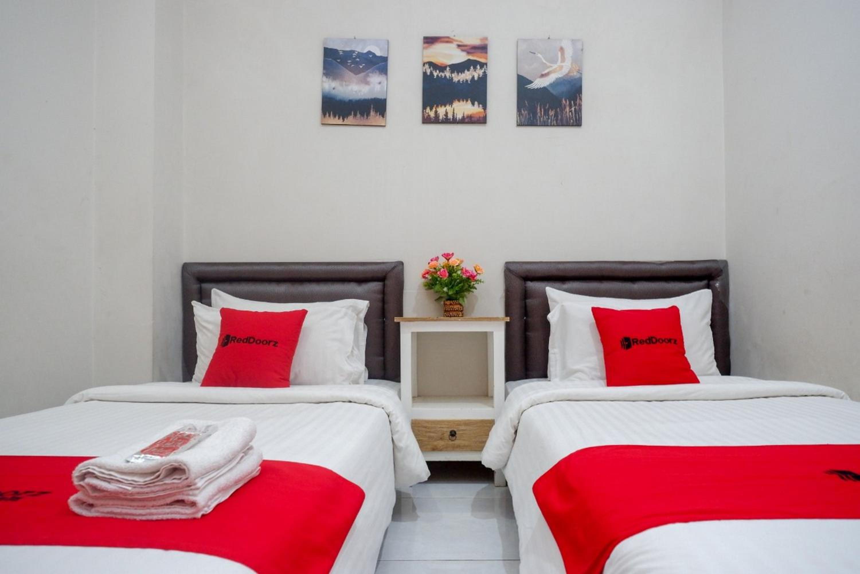 Twin Room - Photo 11