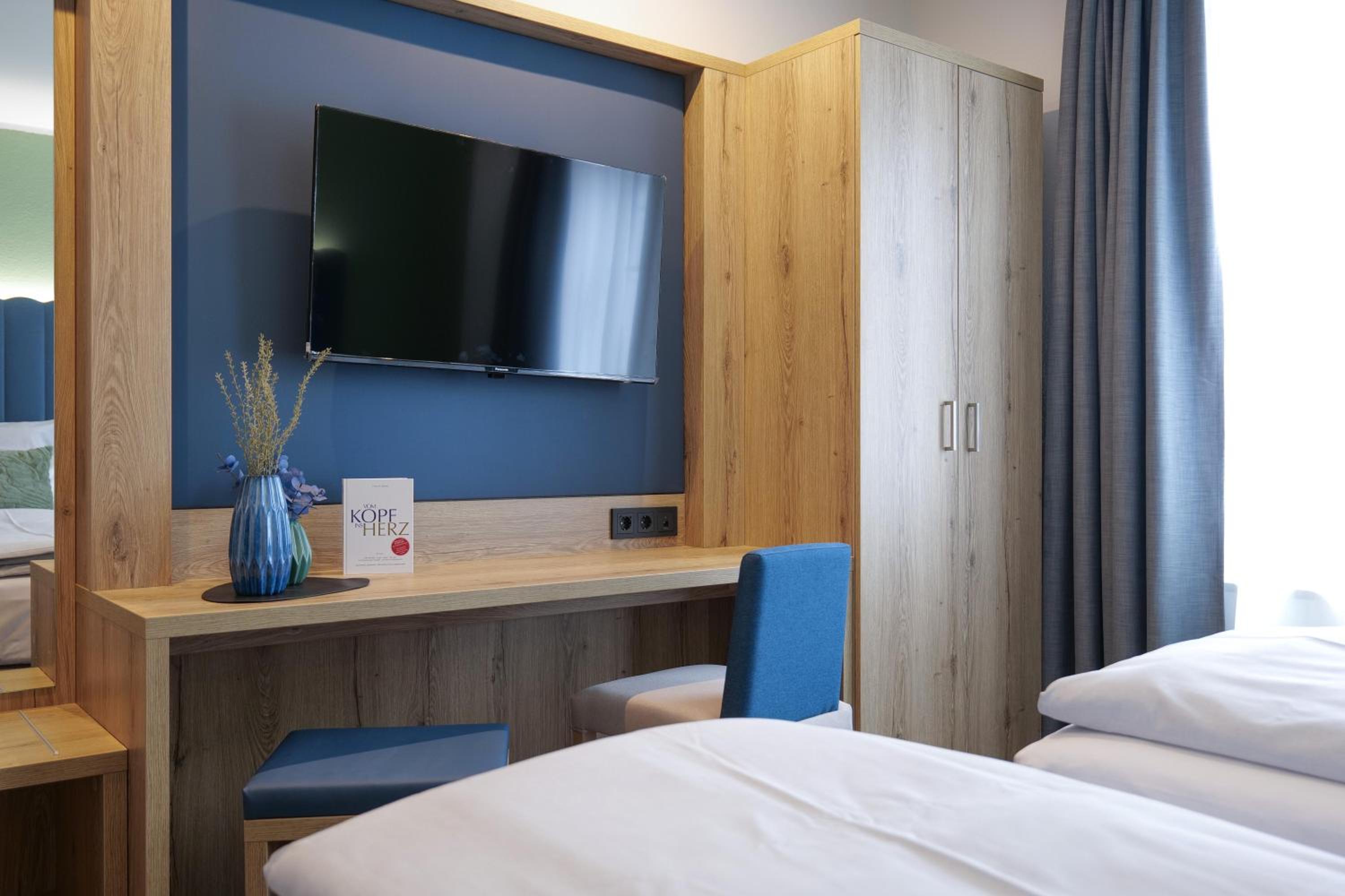 Double or Twin Room photo 2