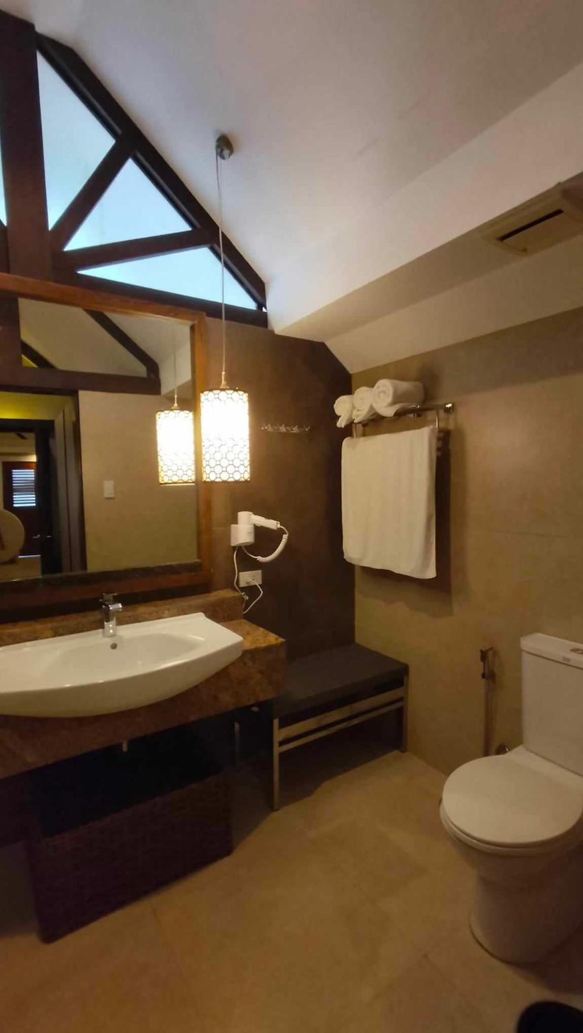 One-Bedroom Villa - Photo 11