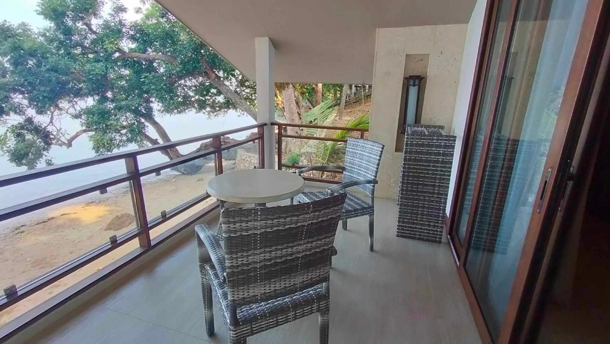 One-Bedroom Villa - Photo 15