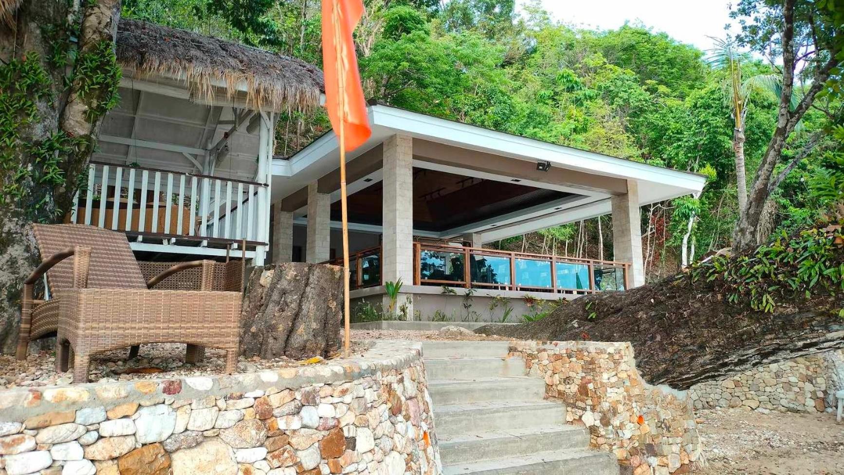 One-Bedroom Villa - Photo 2