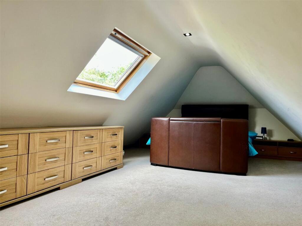 One-Bedroom House photo 1