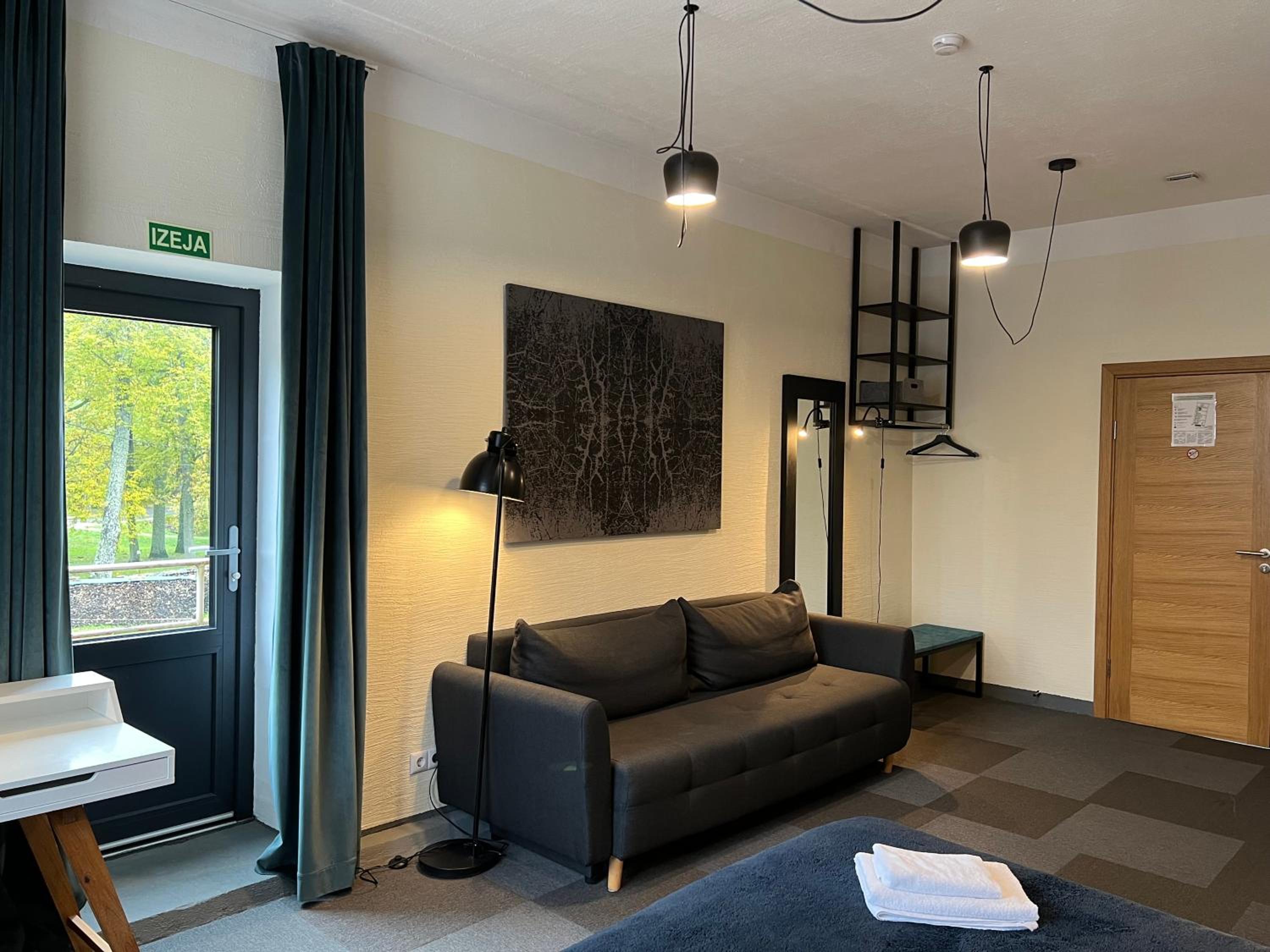 Double or Twin Room (Writer´s Room) - Photo 4