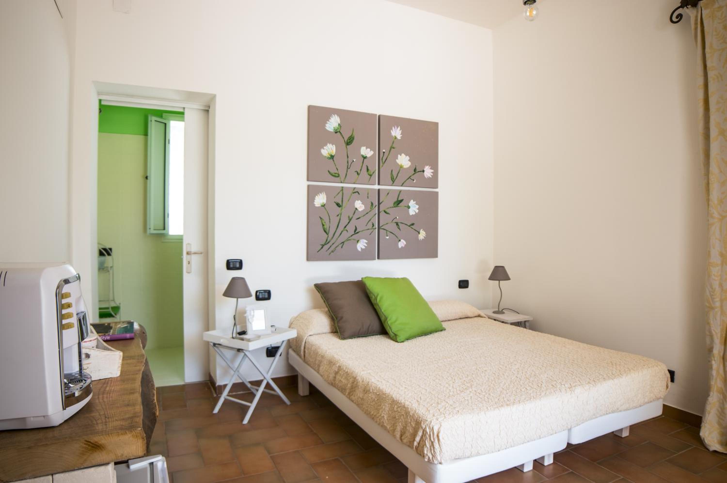 Double or Twin Room with Garden View photo 1