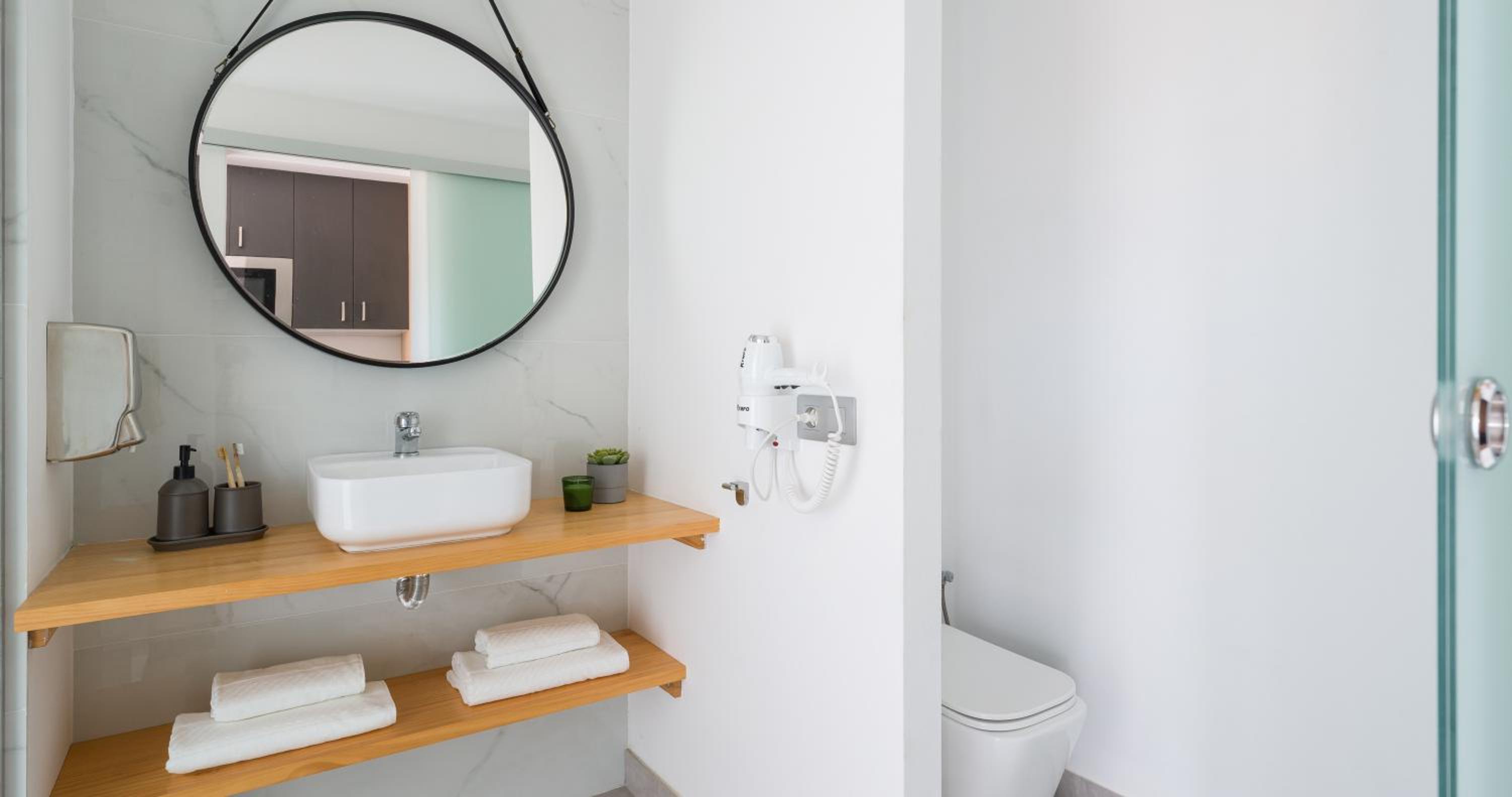 Double Room - Photo 25