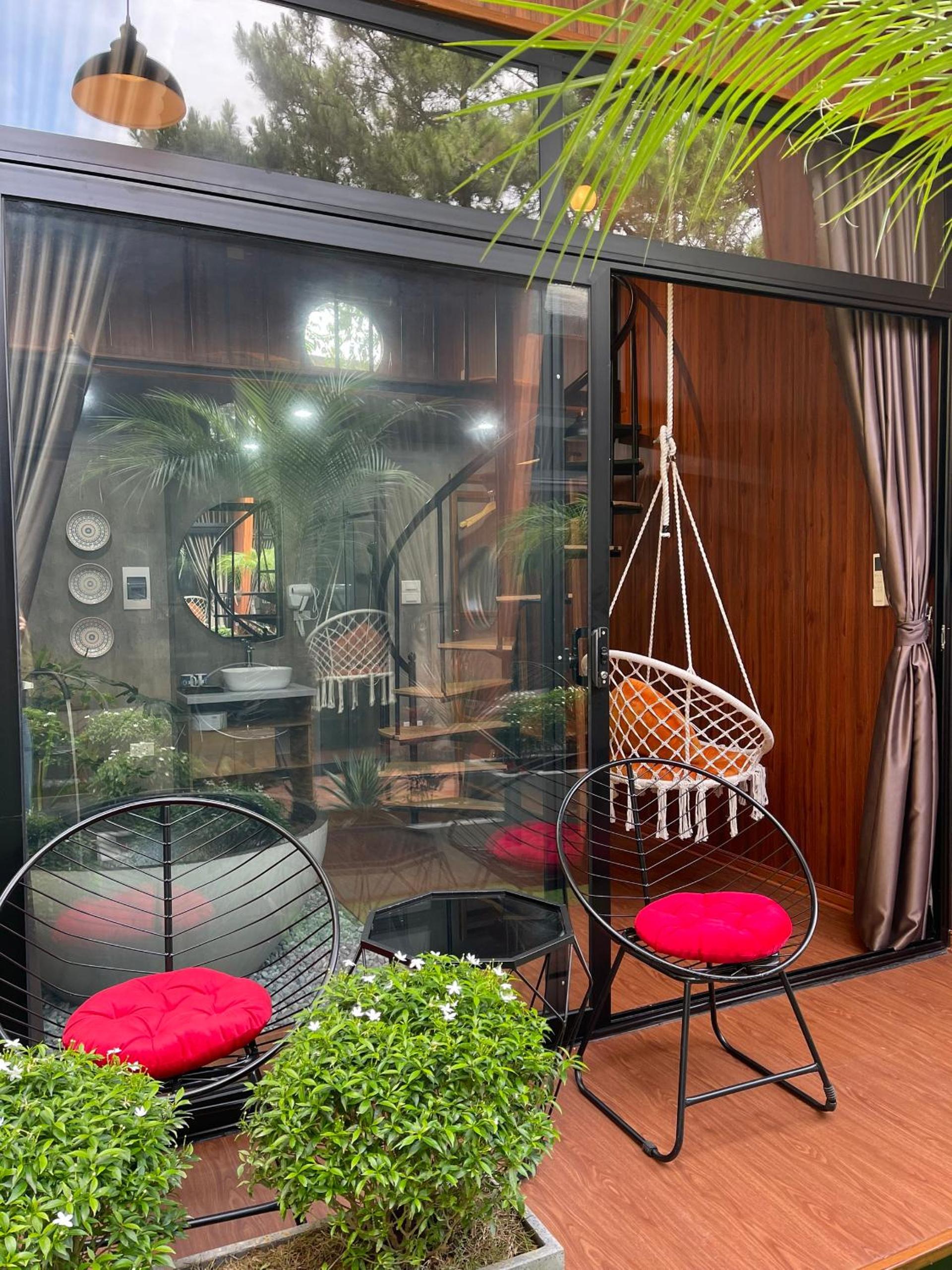 Bungalow With Patio photo 1