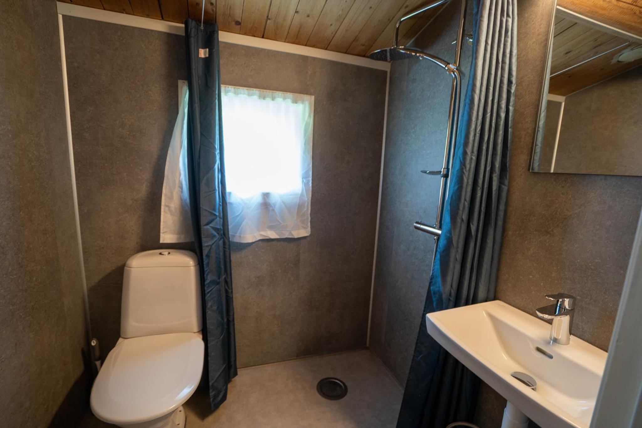 Deluxe Bungalow - Photo 11