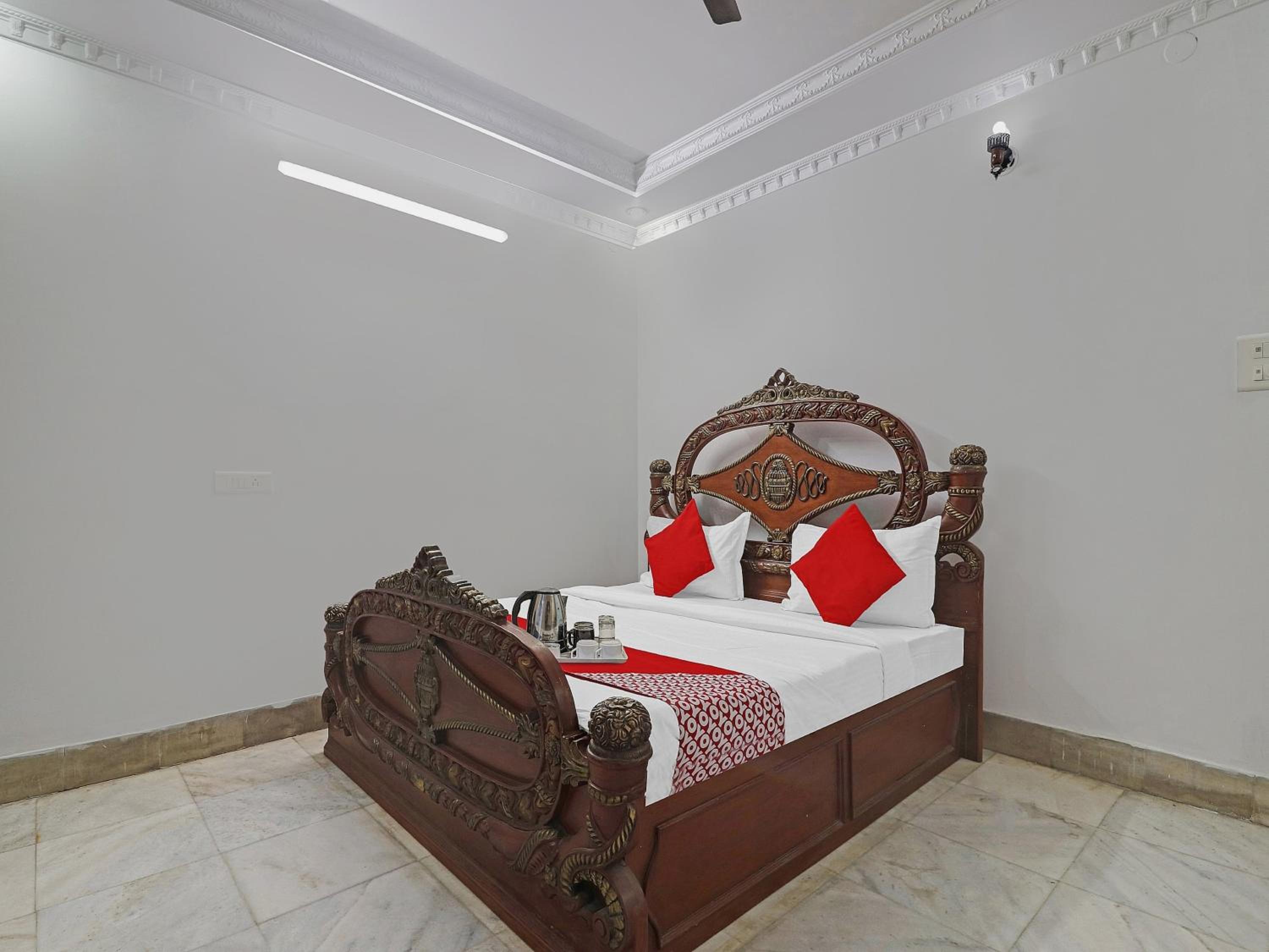Deluxe Double Room photo 2