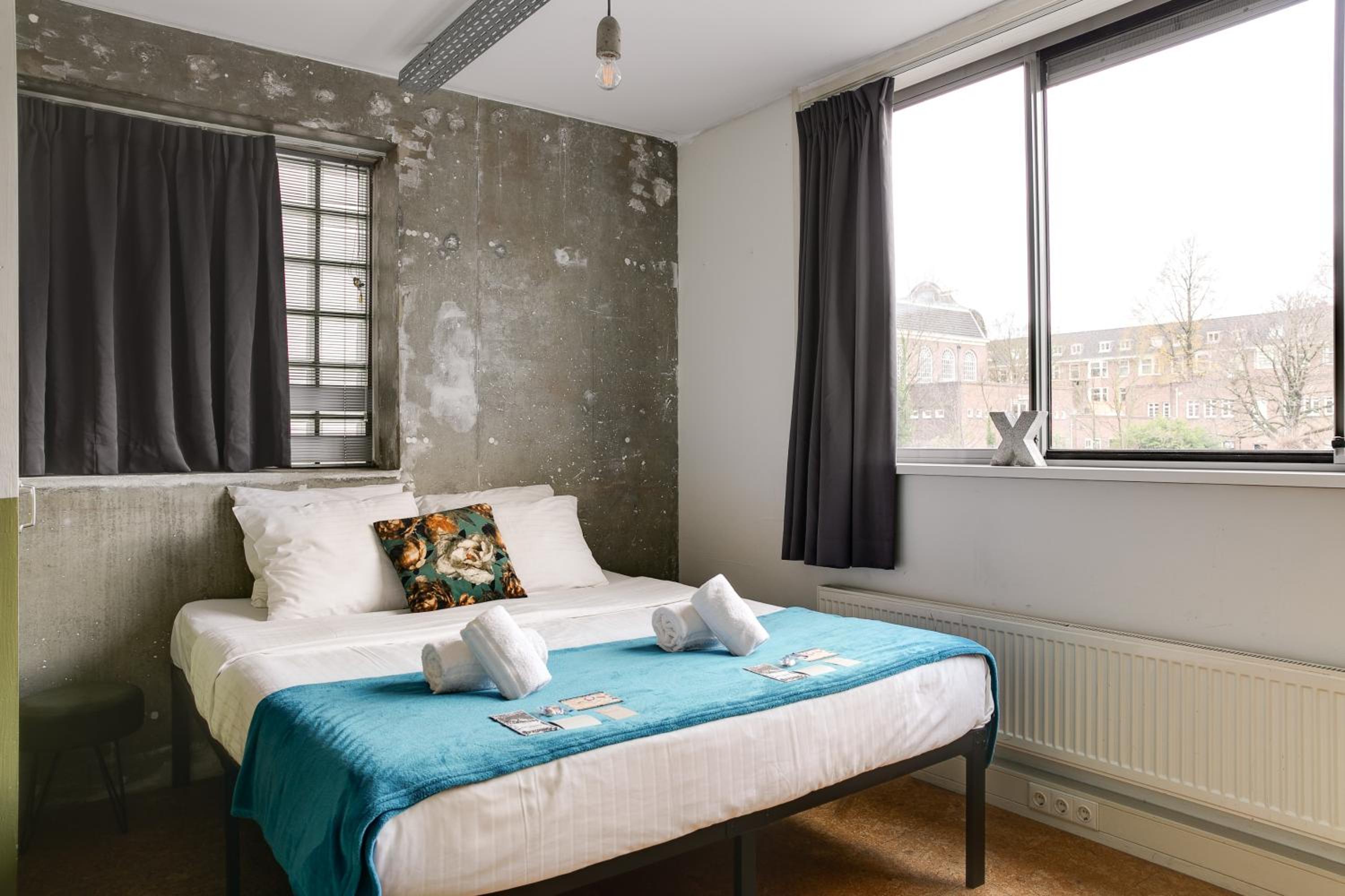 Deluxe Double En-Suite Room with Canal View photo 1