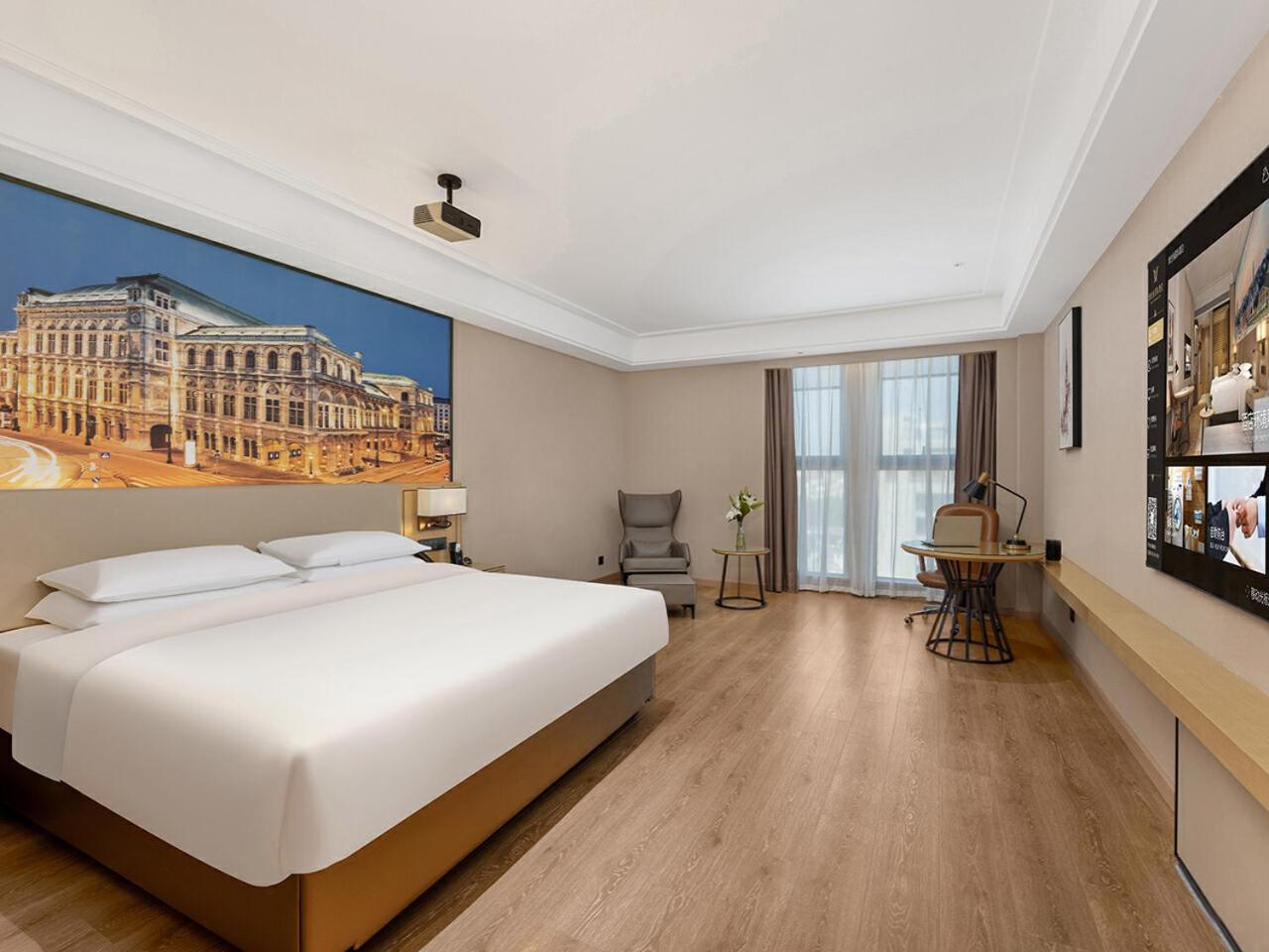 Double Room with Movie