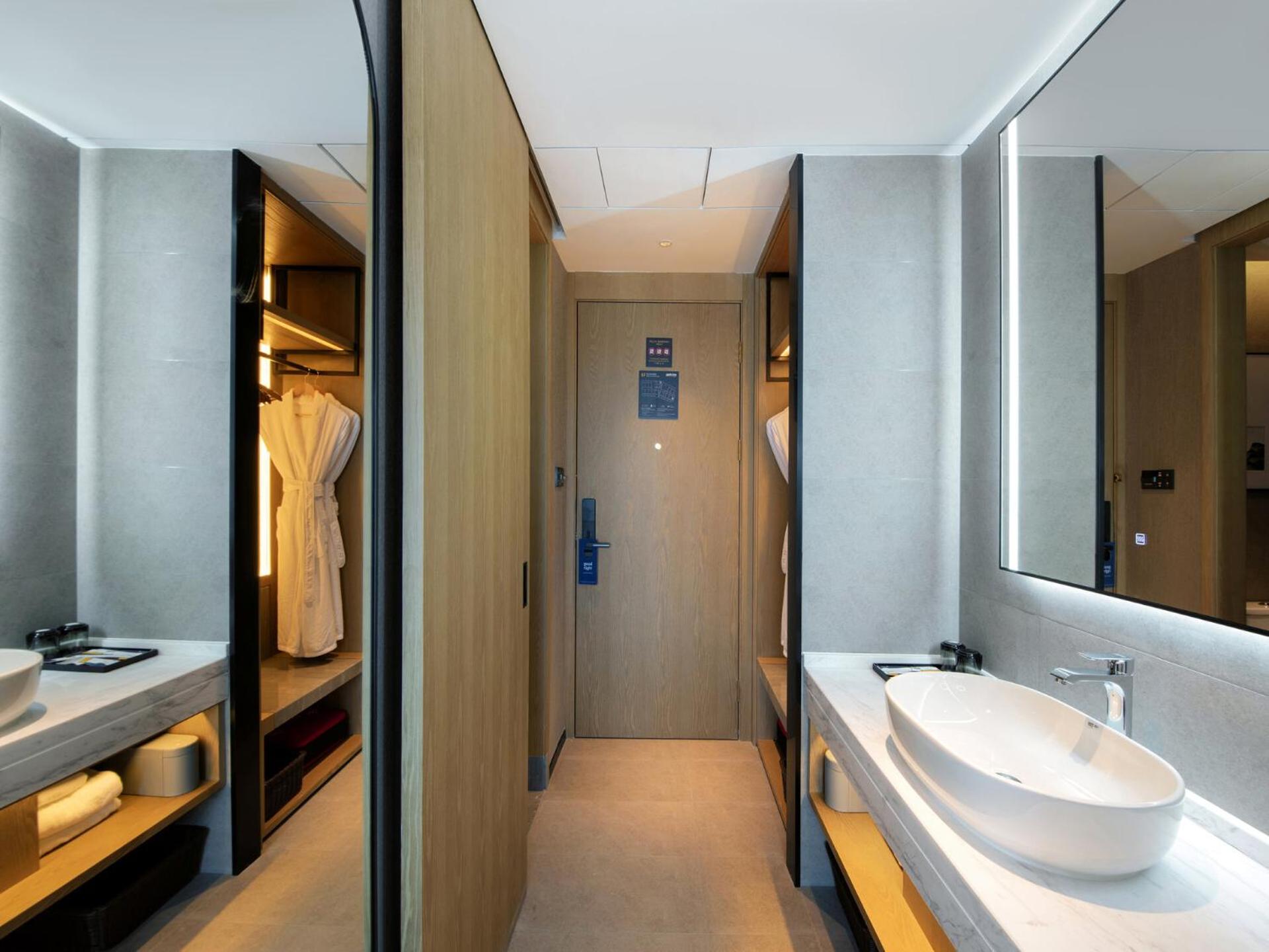 Twin Room With View photo 2
