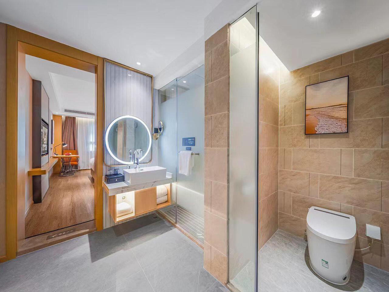 Deluxe Triple Room photo 2