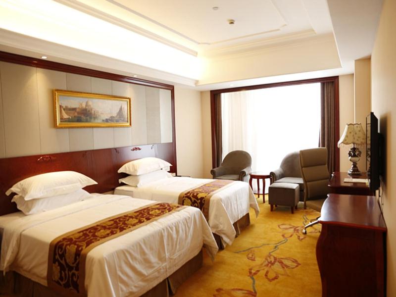 Deluxe Twin Room photo 2