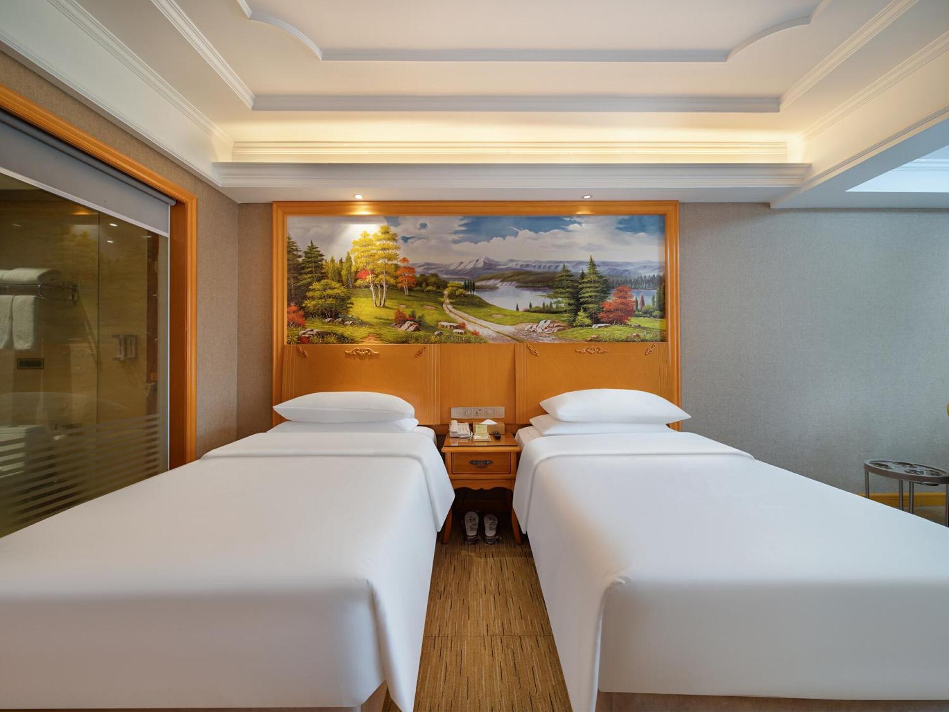 Twin Room with Mah-jongg