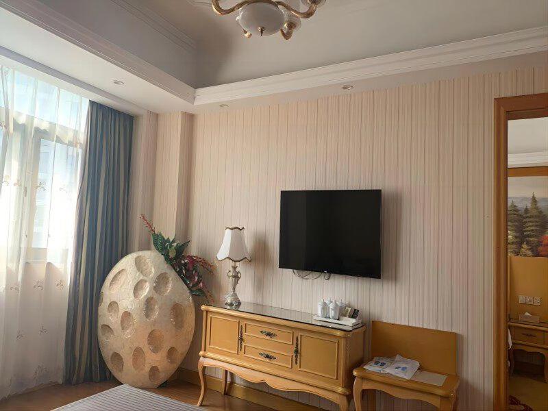 Suite With Movie photo 2