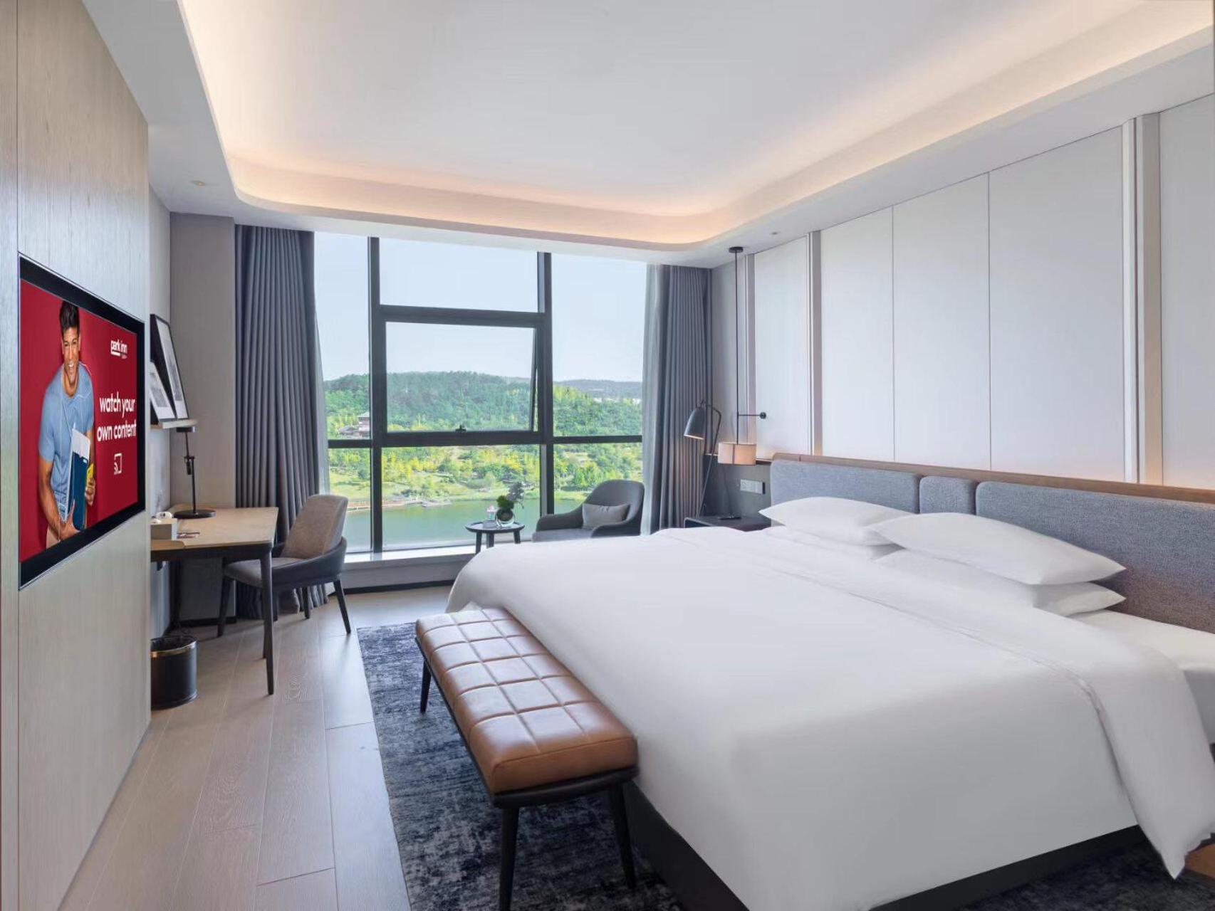 Double Room with Lake View