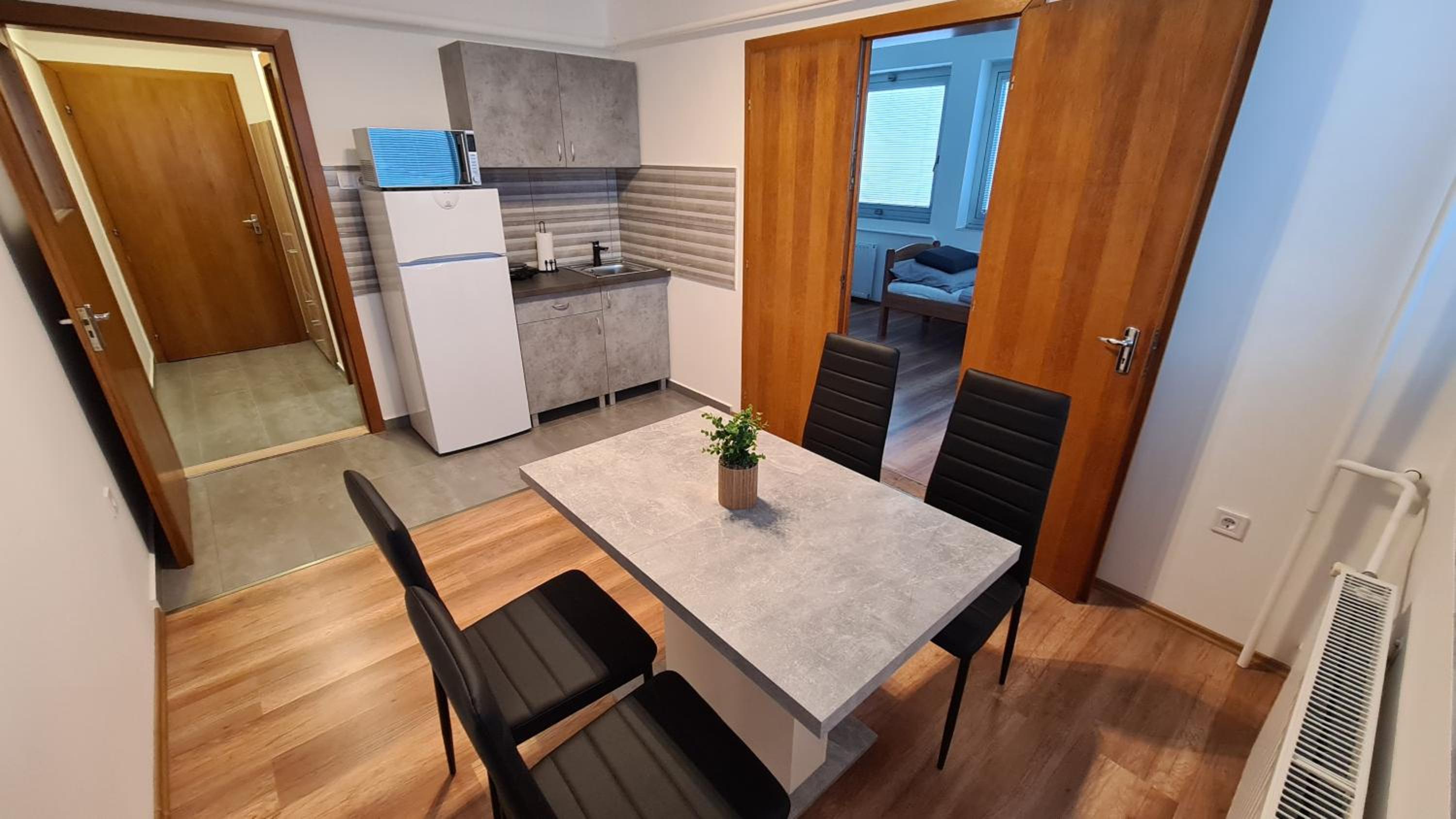 One-Bedroom Apartment - Photo 18