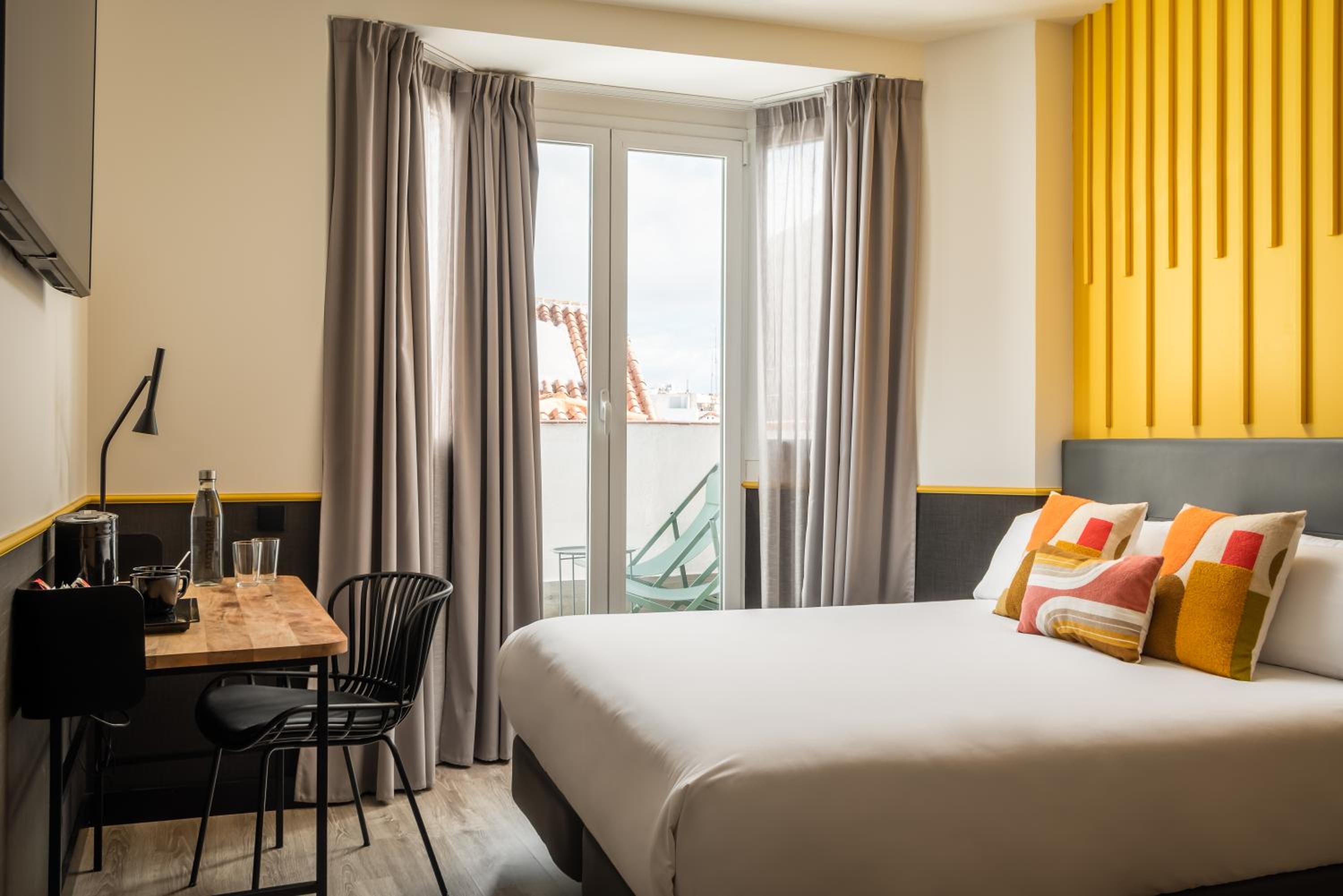 Double Room with Terrace - Photo 1