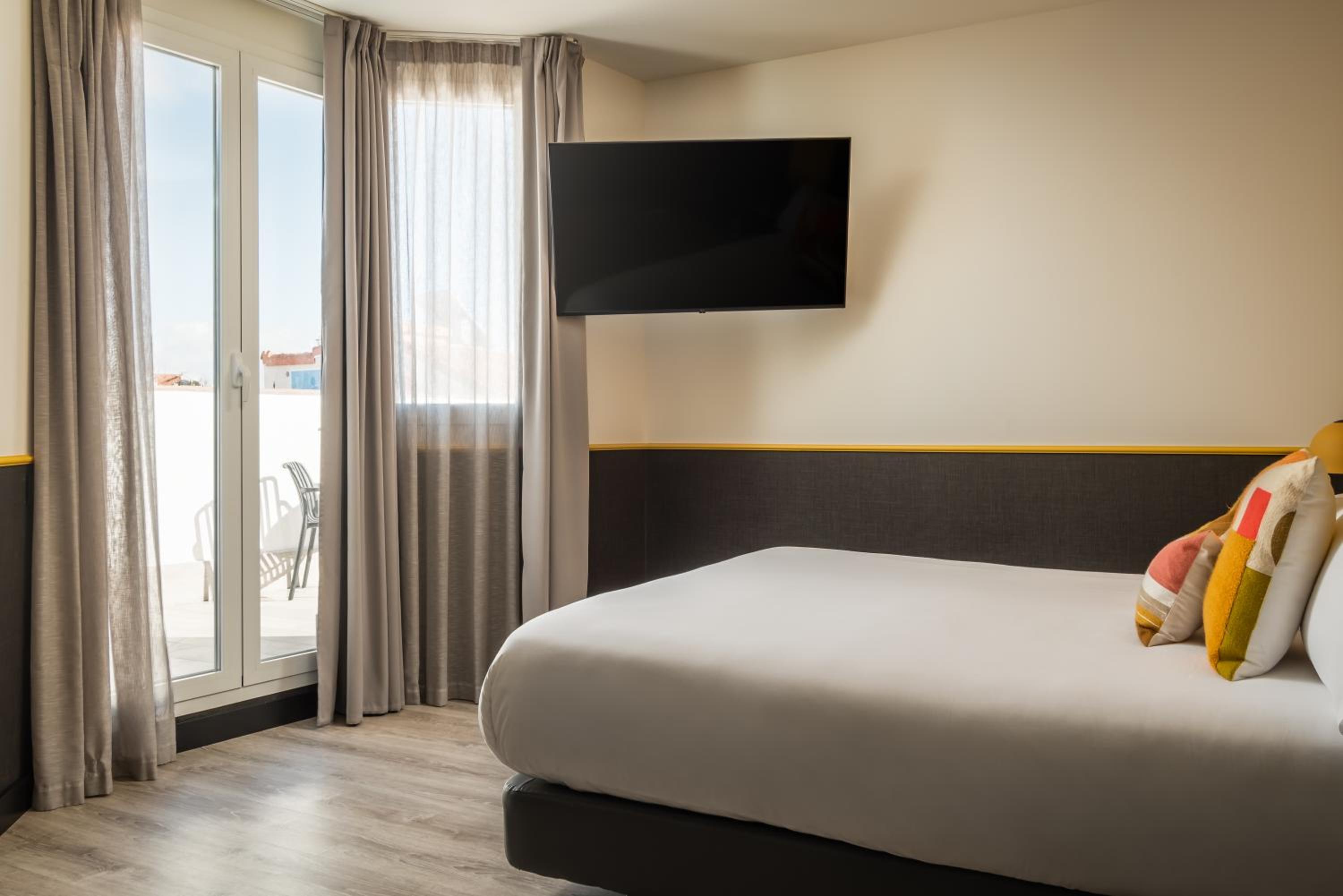 Superior Double Room with Terrace - Photo 15