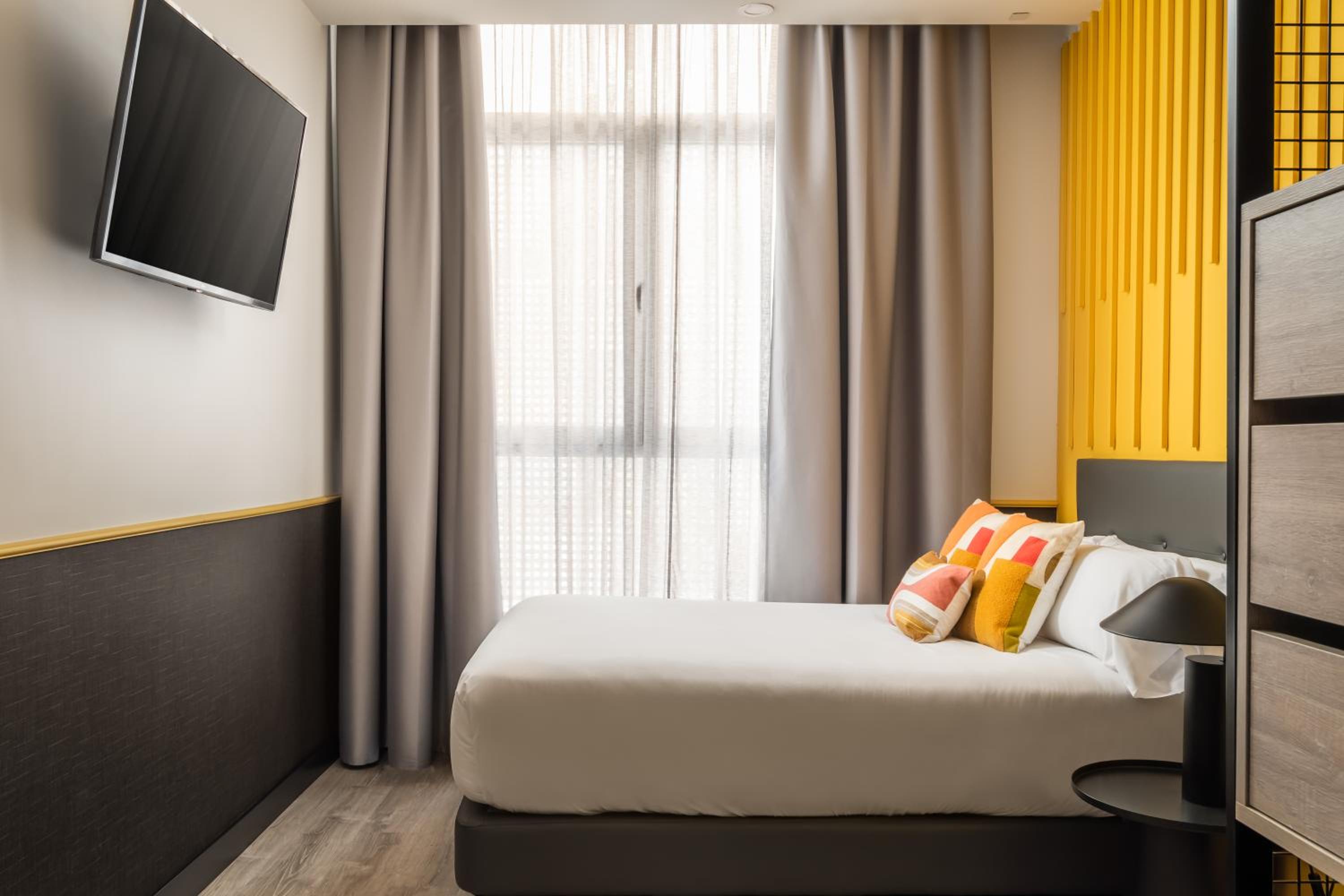 Economy Double Room - Photo 6