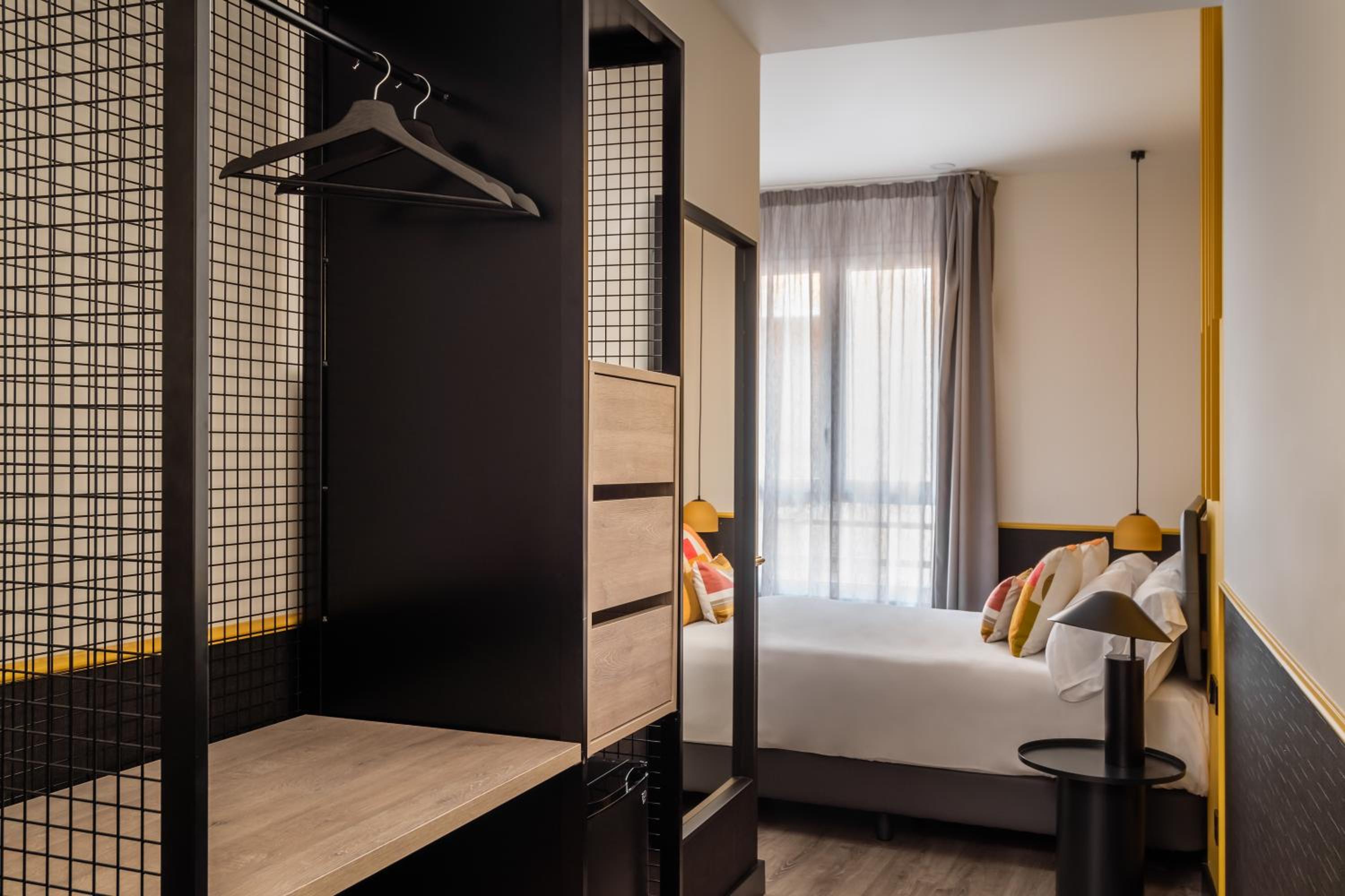 Triple Room - Photo 11