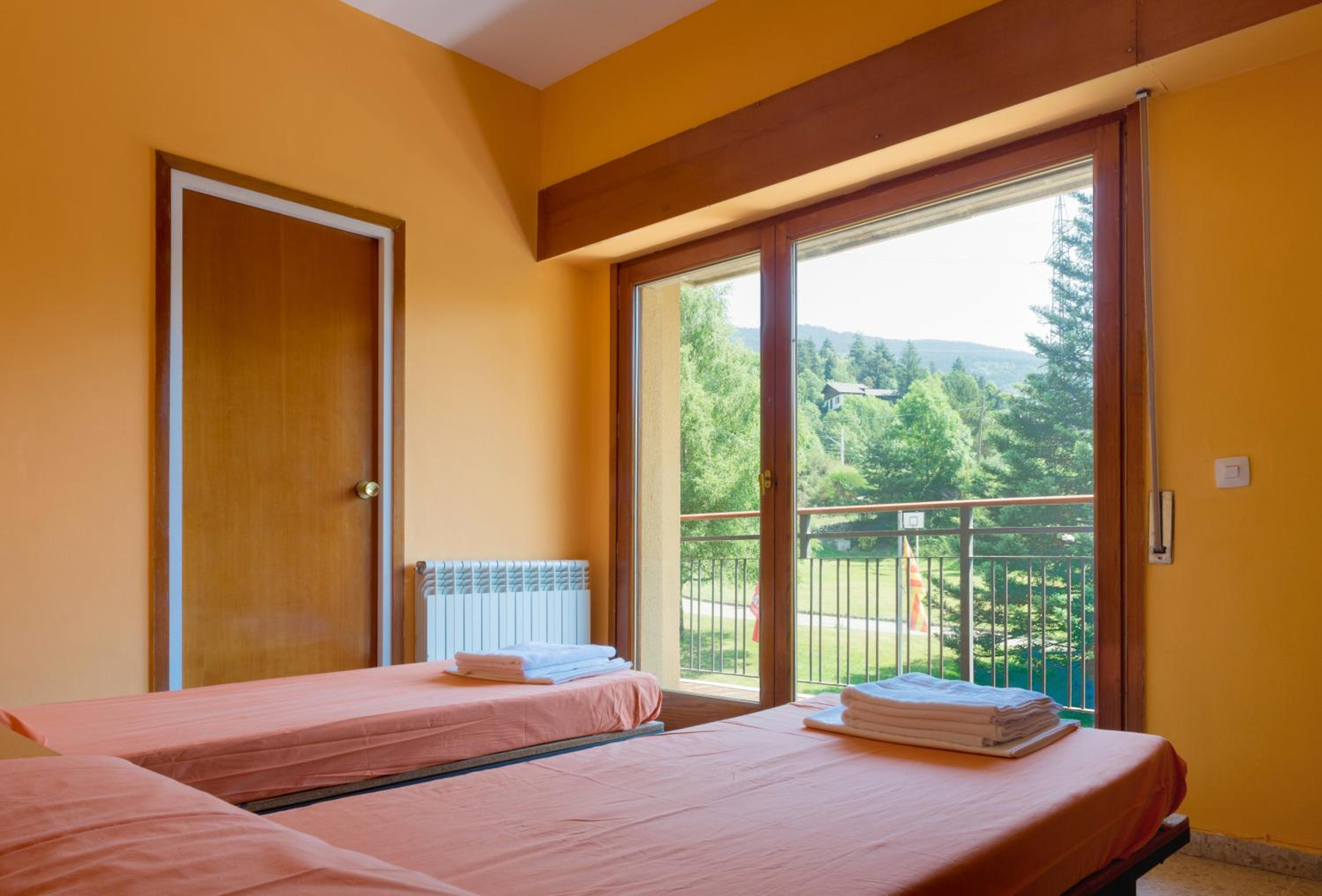 Triple Room with Private Bathroom photo 3