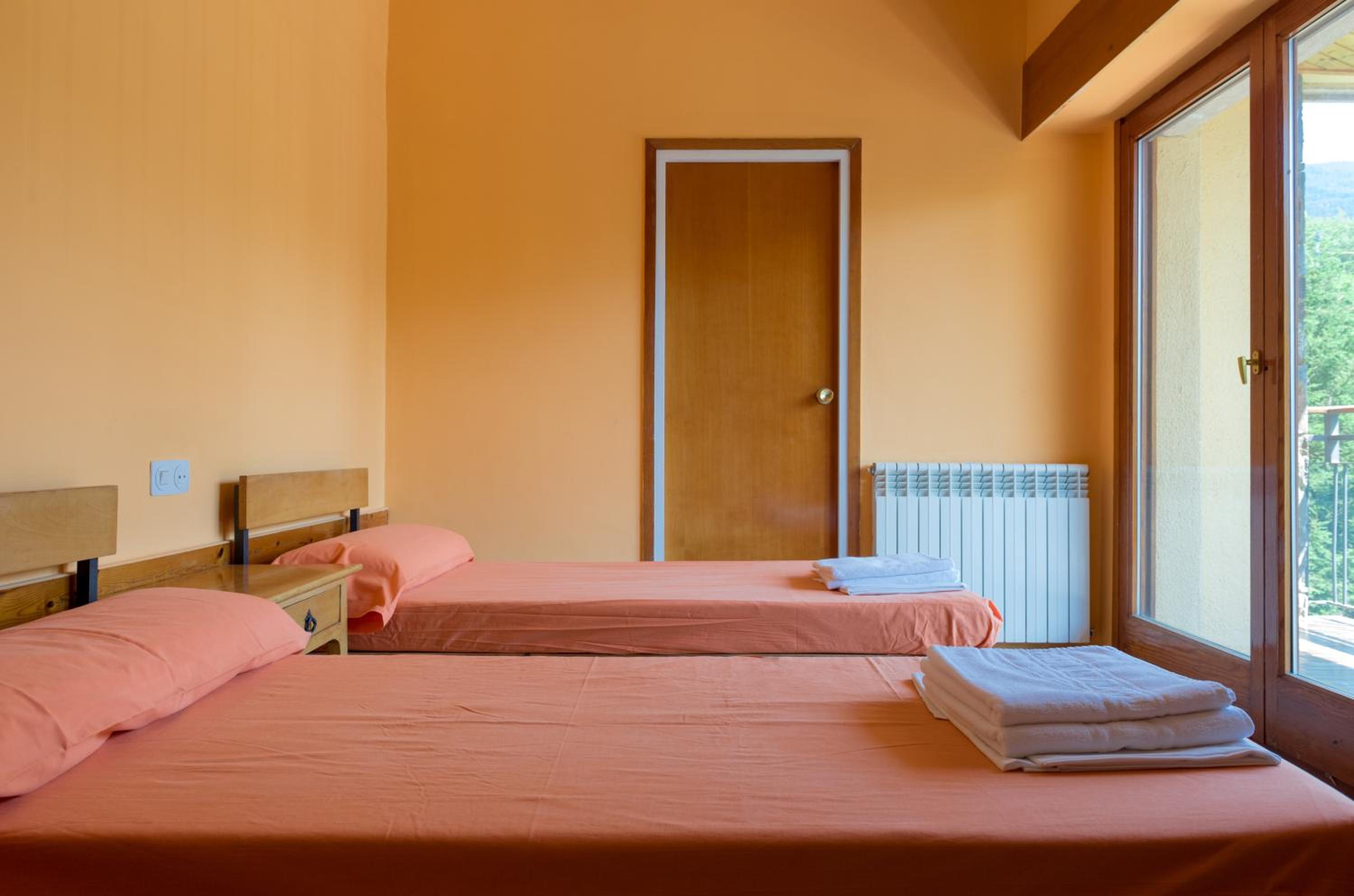 Triple Room with Private Bathroom photo 2