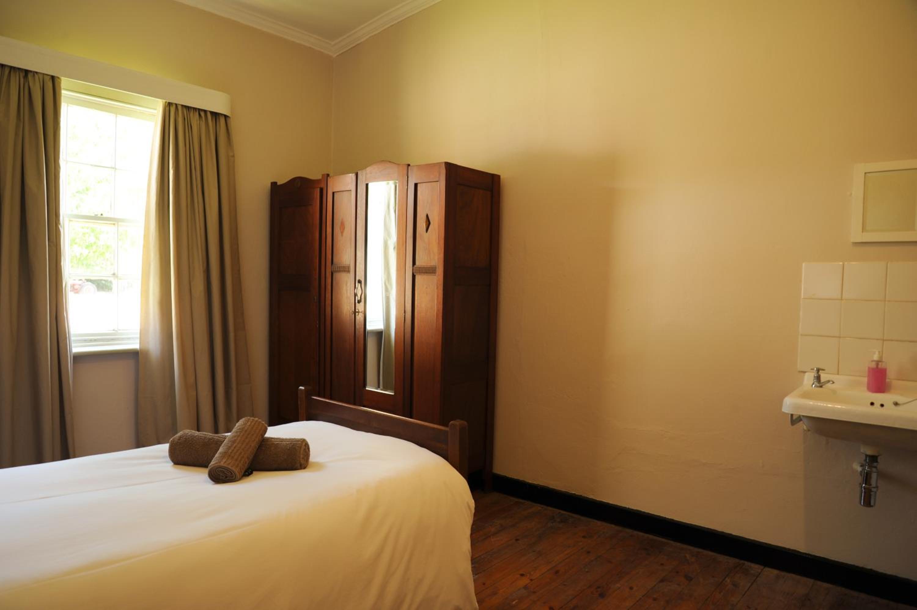 Budget Single Room photo 2