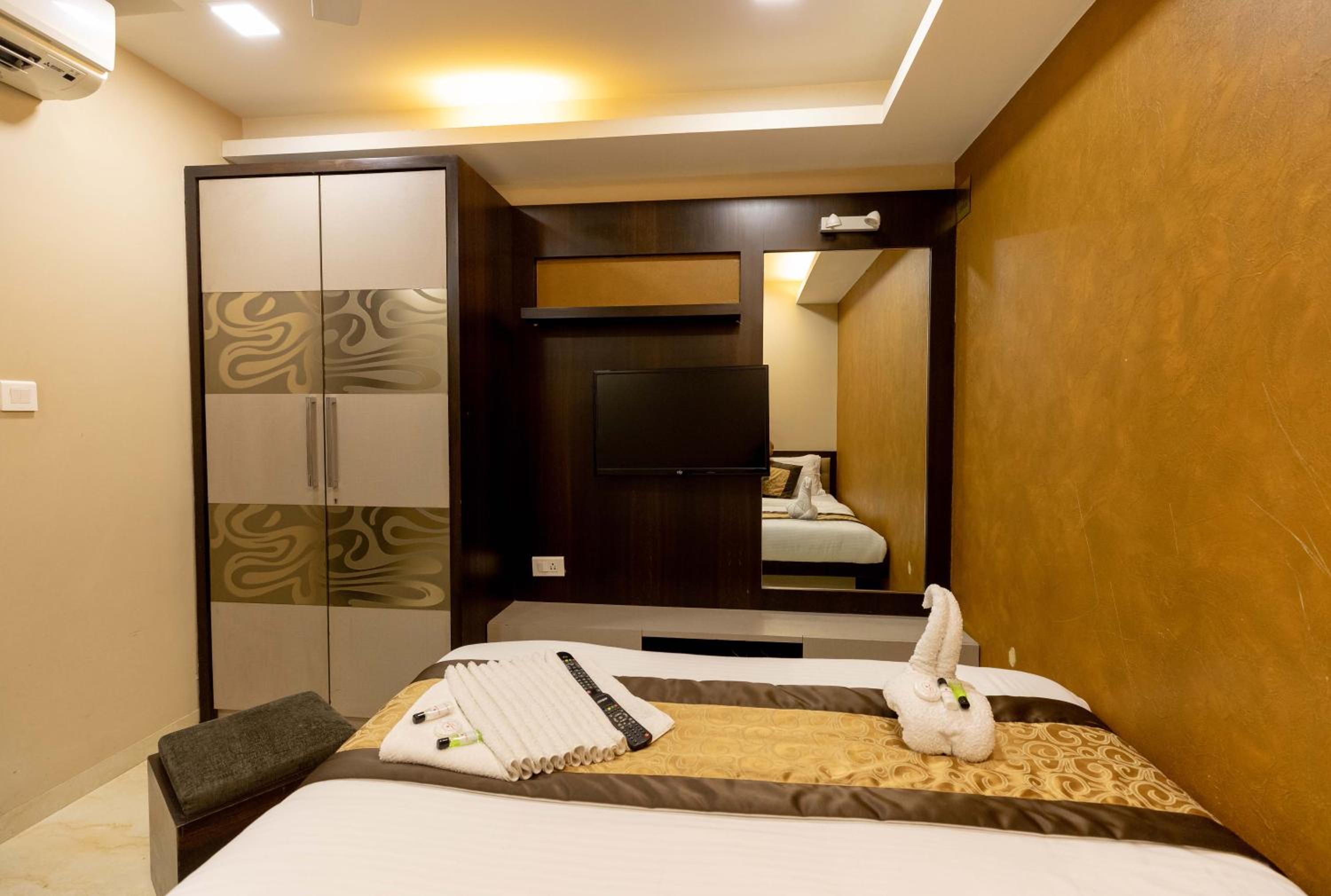 Execuive Double Room Taj View - Photo 4