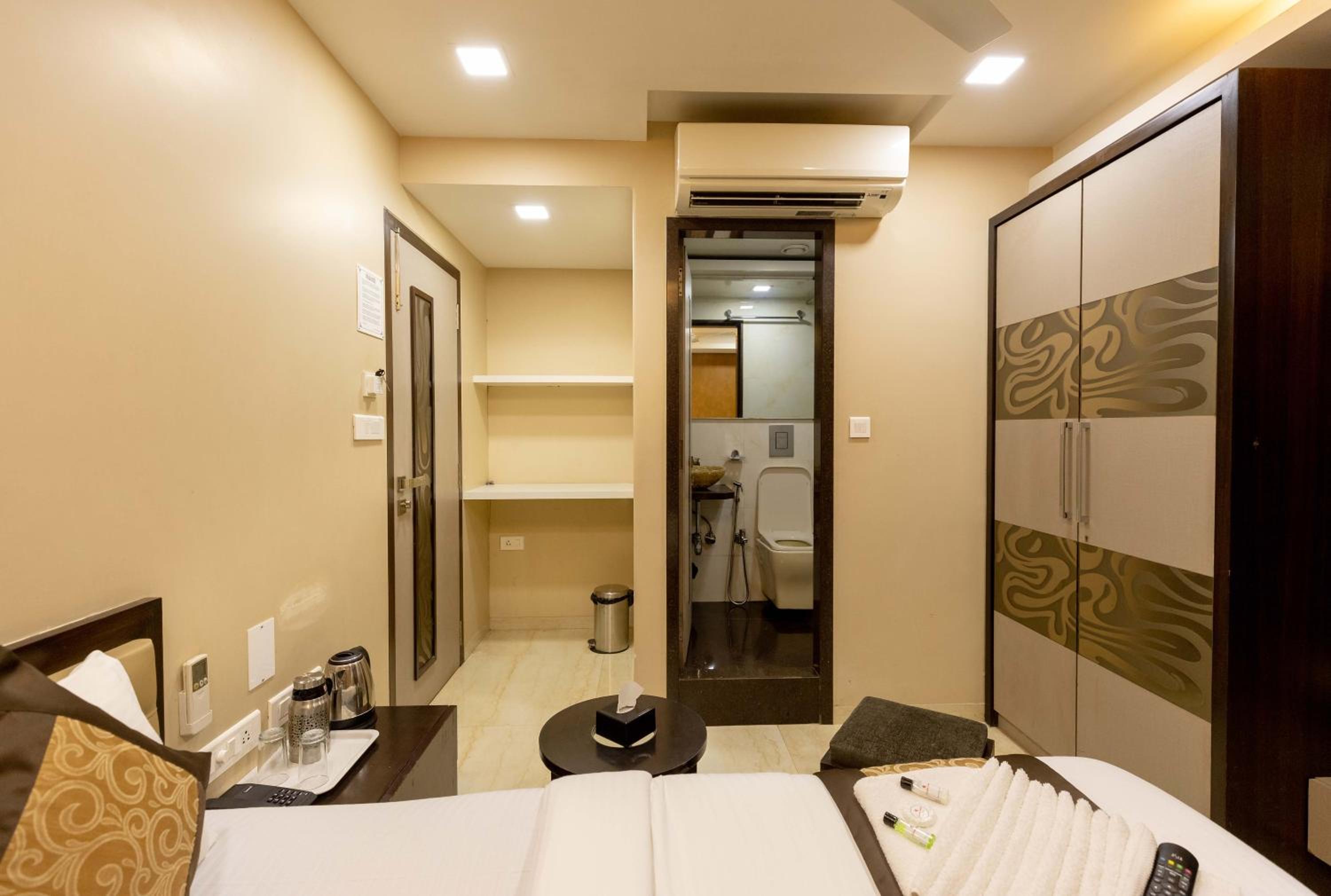 Execuive Double Room Taj View - Photo 3