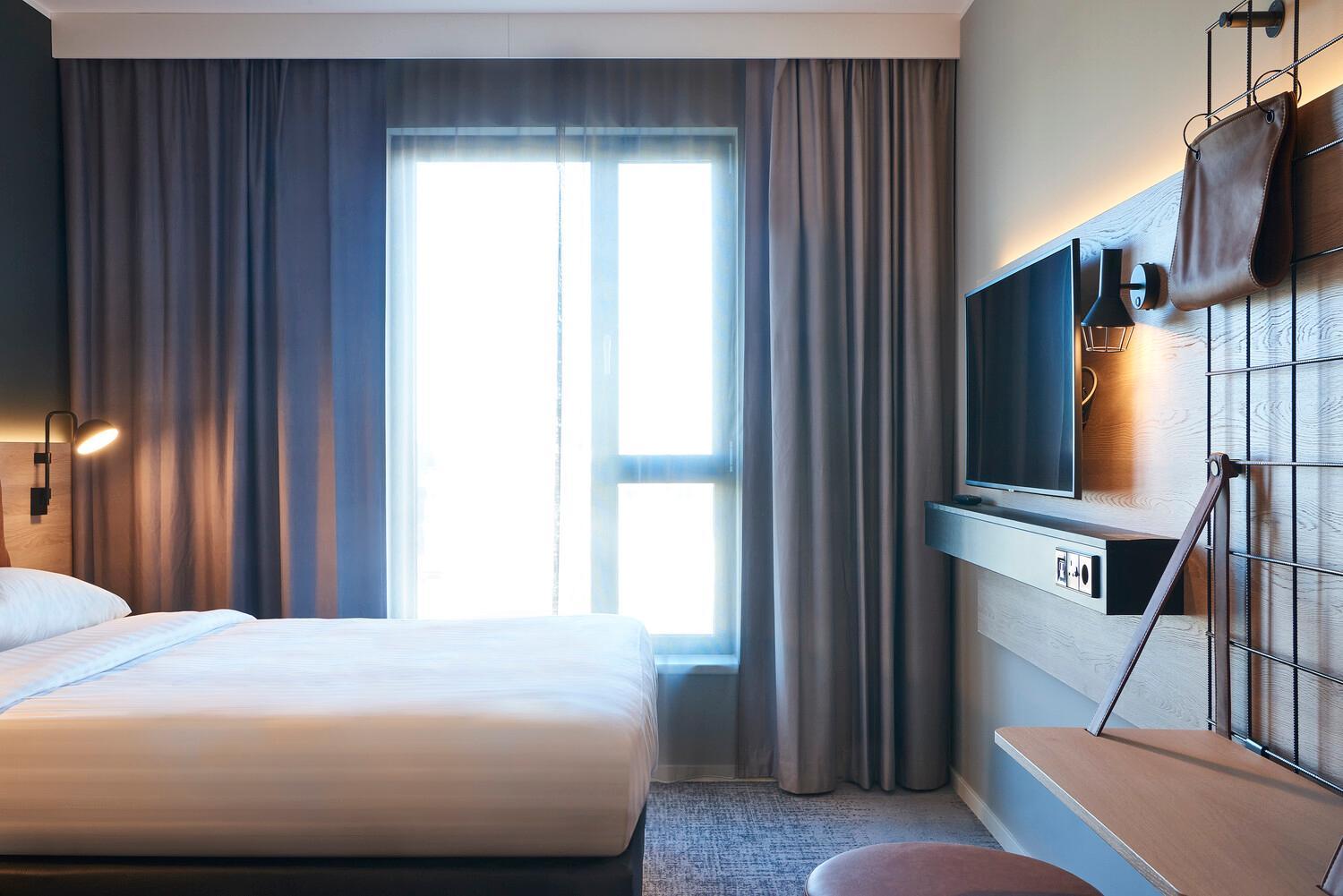 Moxy Queen Room - Photo 1