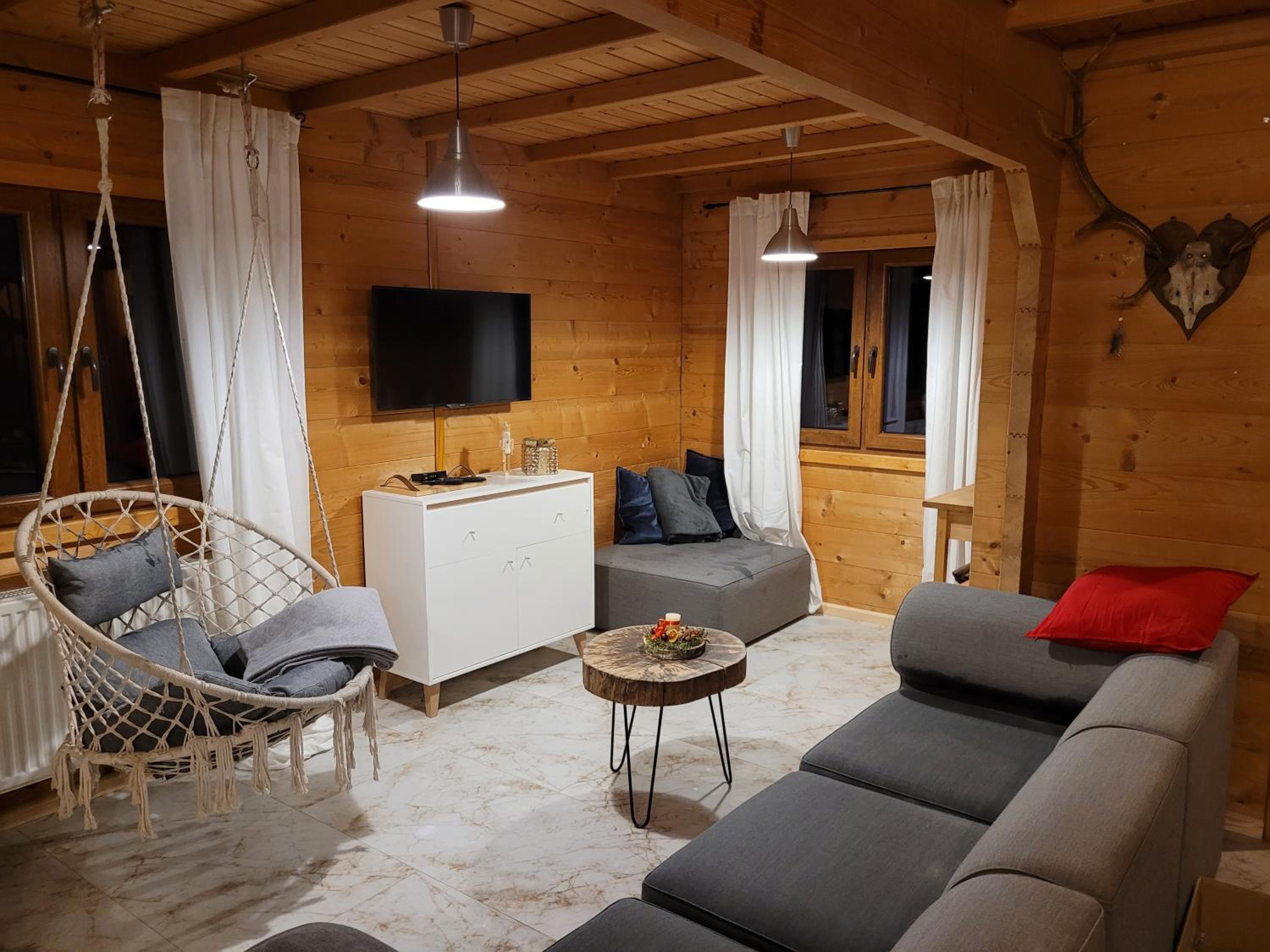 Four-Bedroom House photo 2