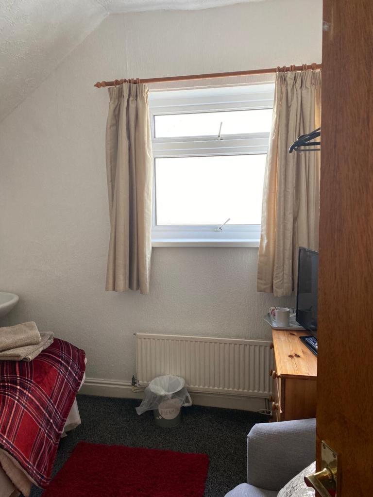 Single Room photo 2