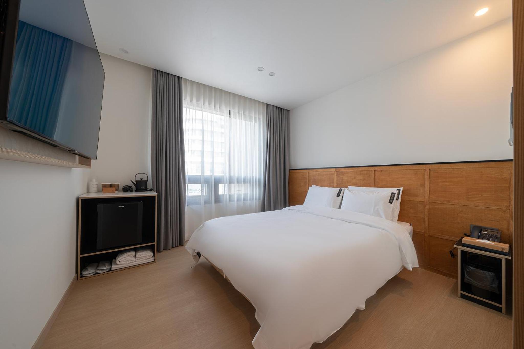 Standard Double Room with Mountain View - Photo 1