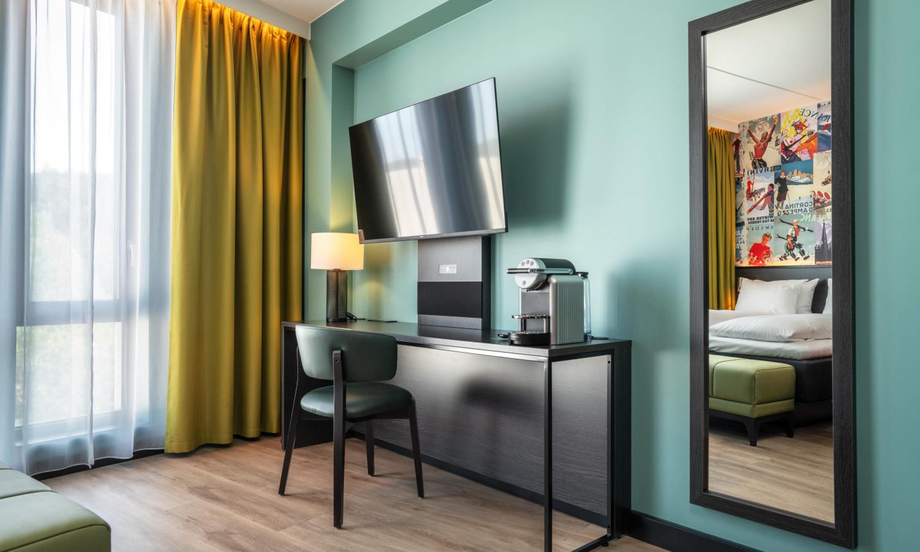 Business Double Room with Gym Access - Photo 3