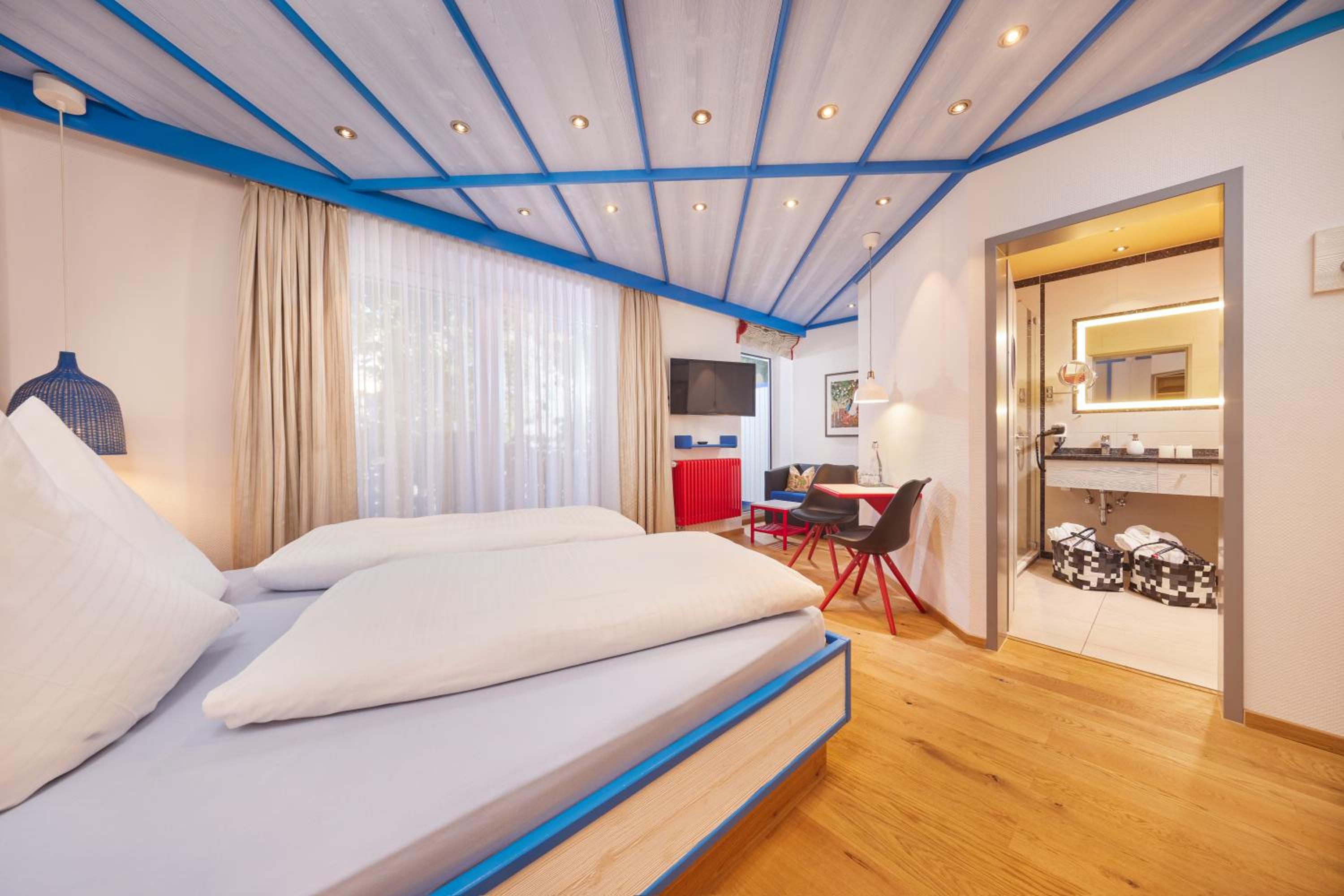 Double Room - Photo 10