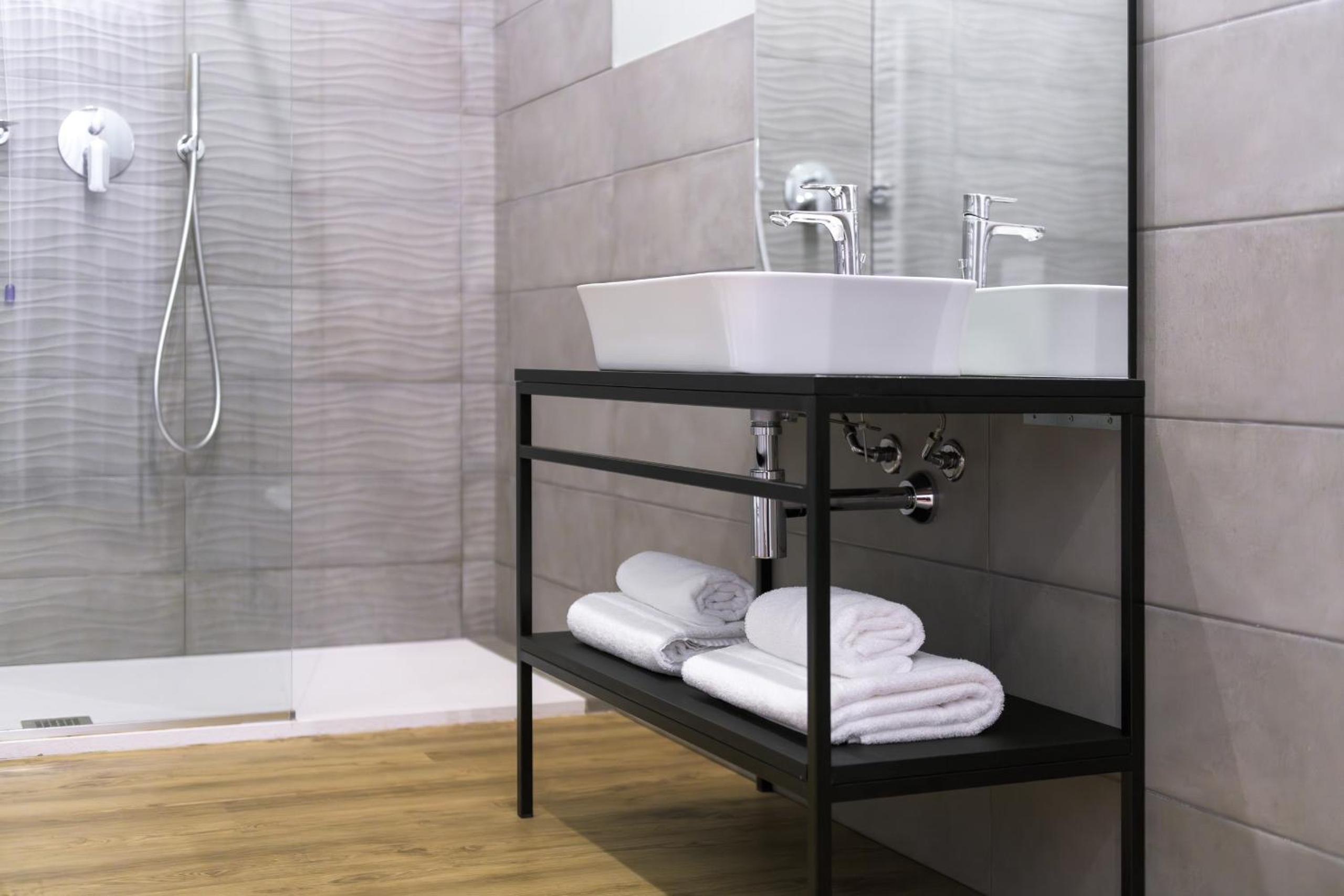 Classic Triple Room - Photo 6