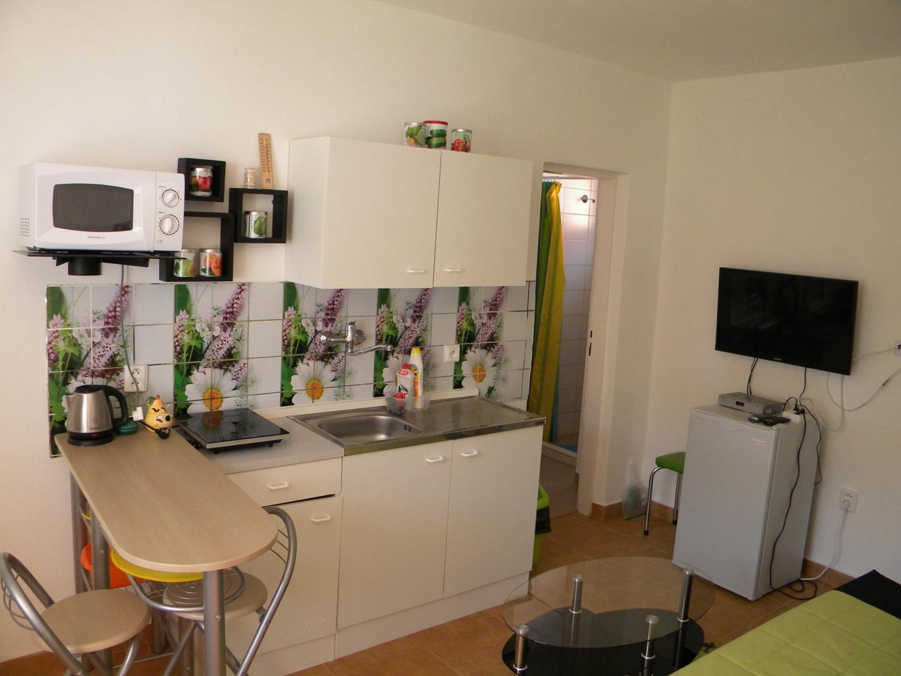 Two-Bedroom Standard Apartment photo 2
