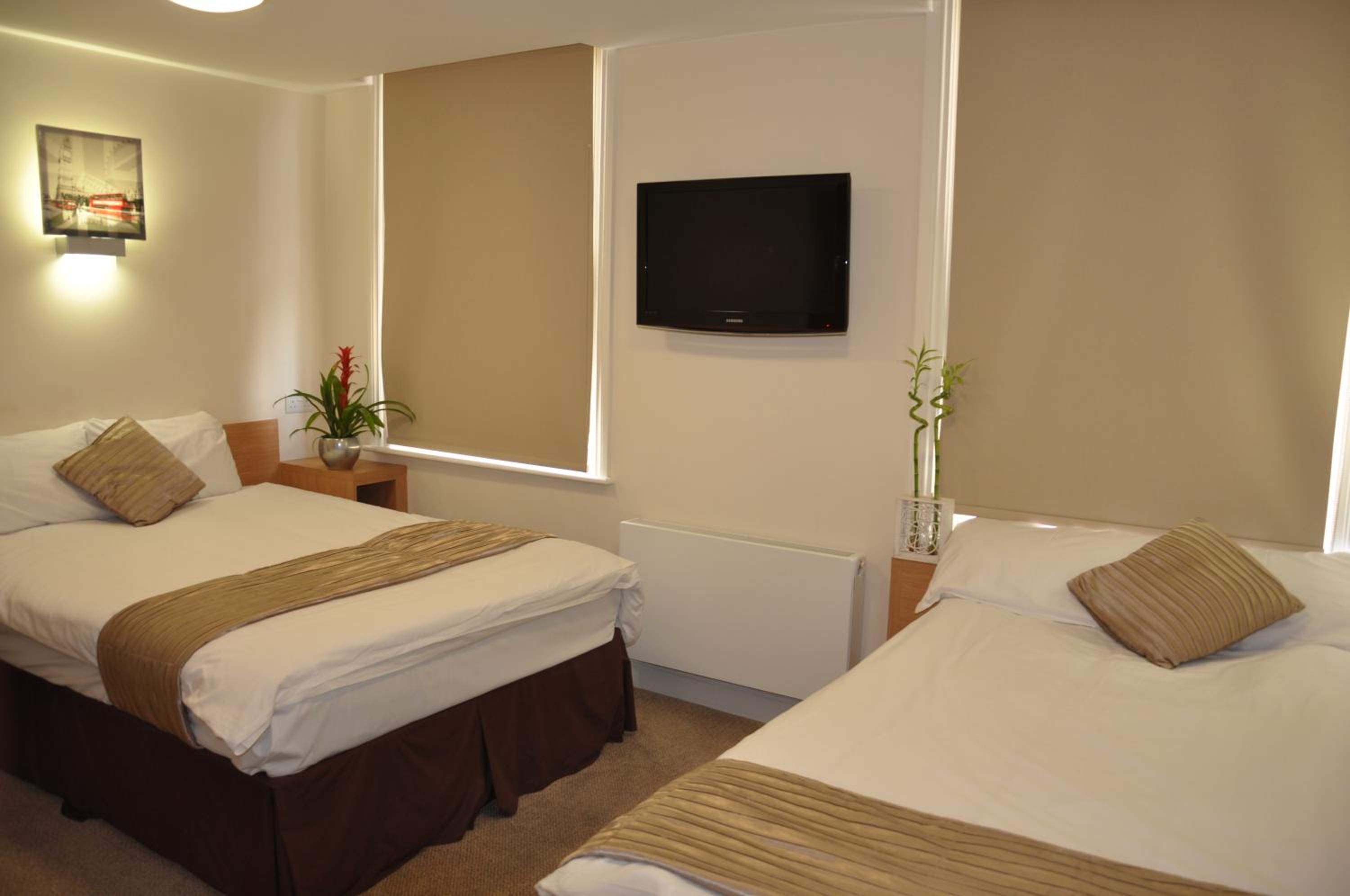 Quadruple Room photo 2