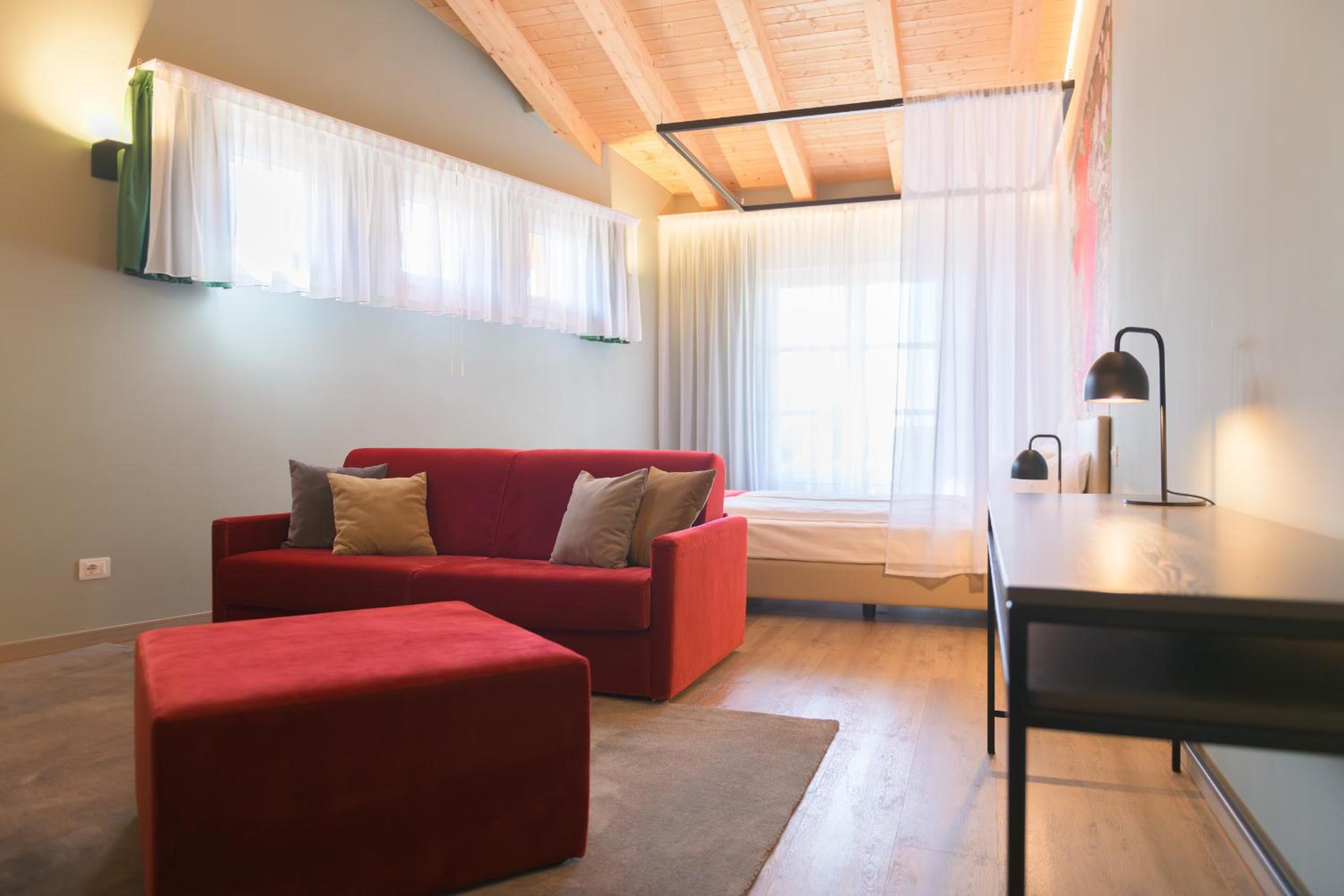 Junior Suite with Balcony - Photo 1