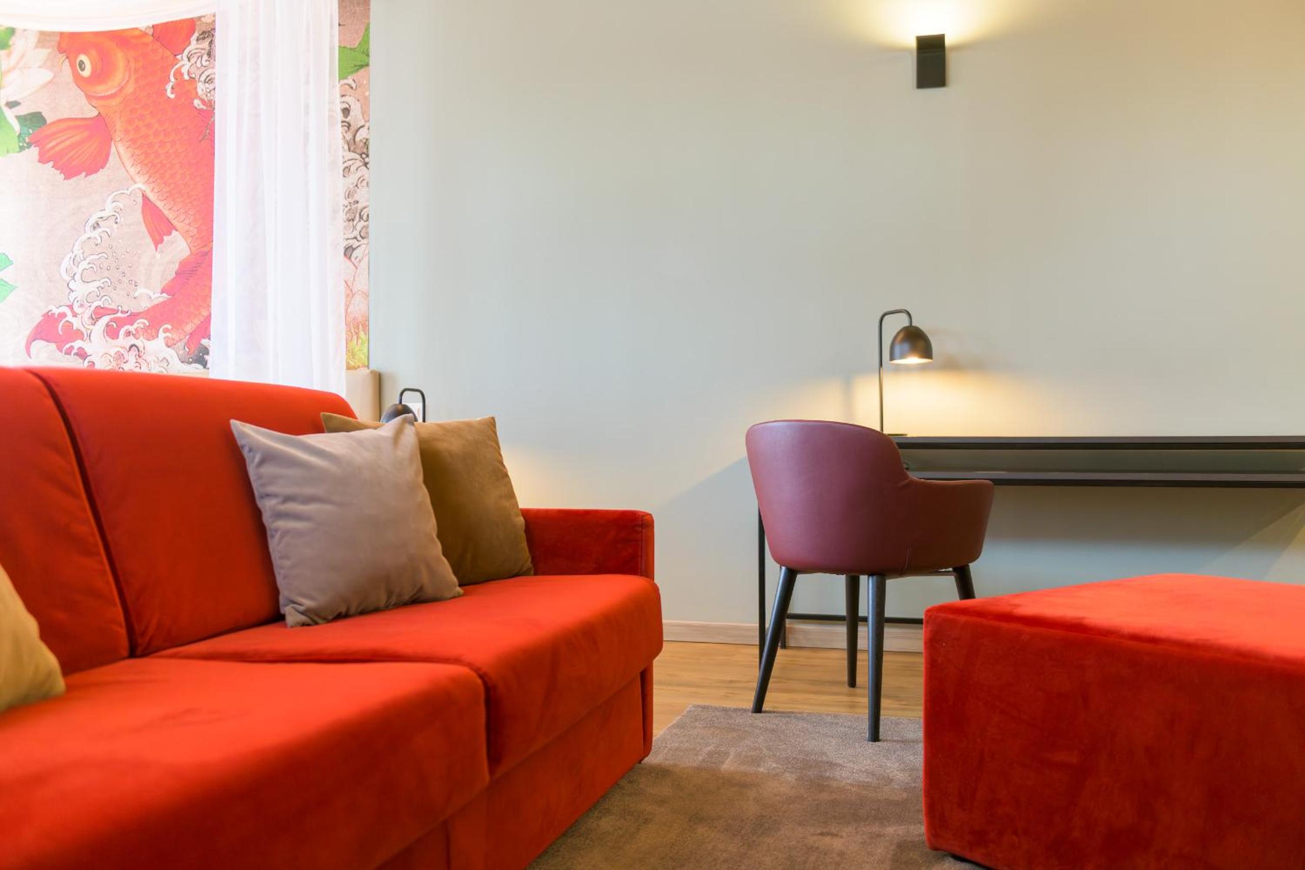Junior Suite with Balcony - Photo 2