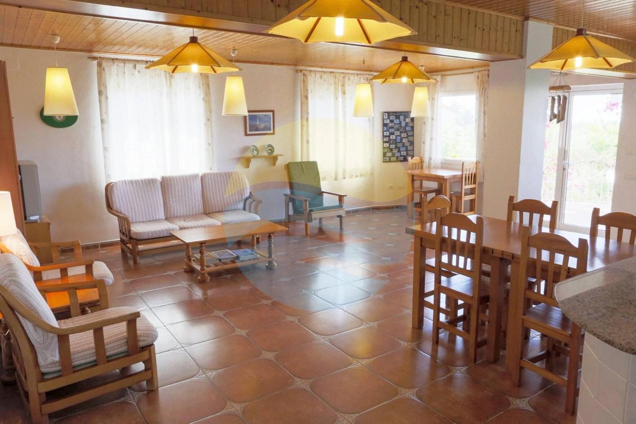 Casa de cuatro habitaciones