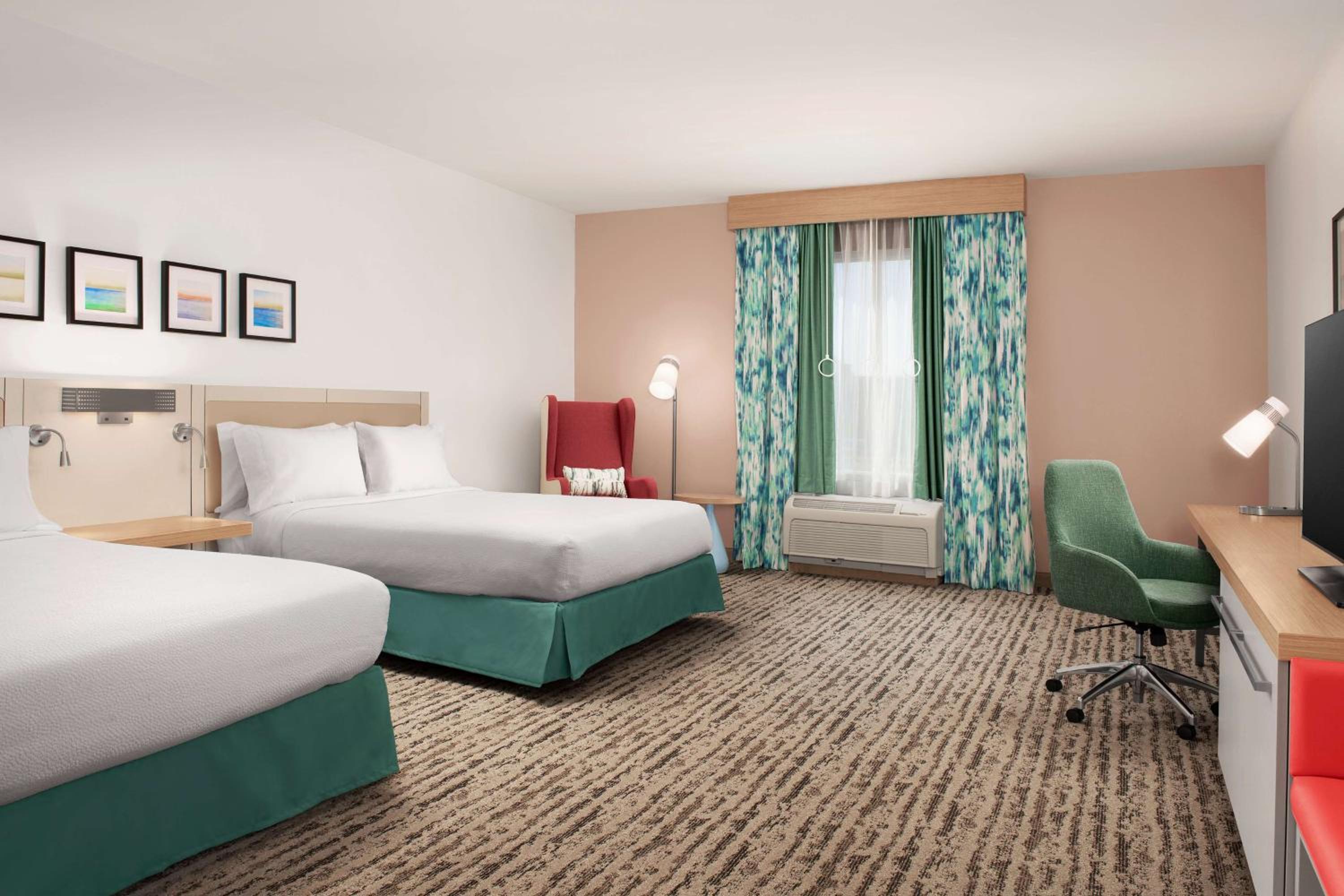 Double Room with Bath Tub - Mobility/Hearing Accessible - Photo 1
