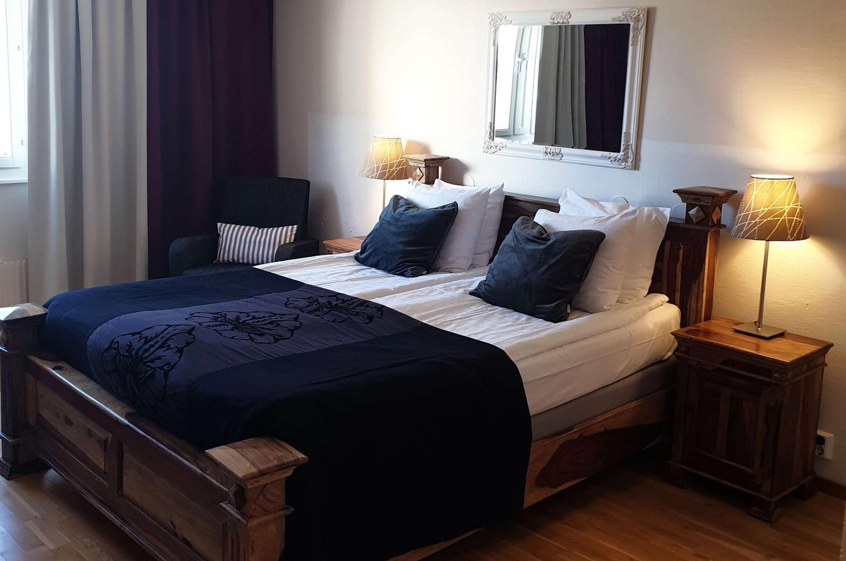 Premium Queen Room with sofa bed photo 2