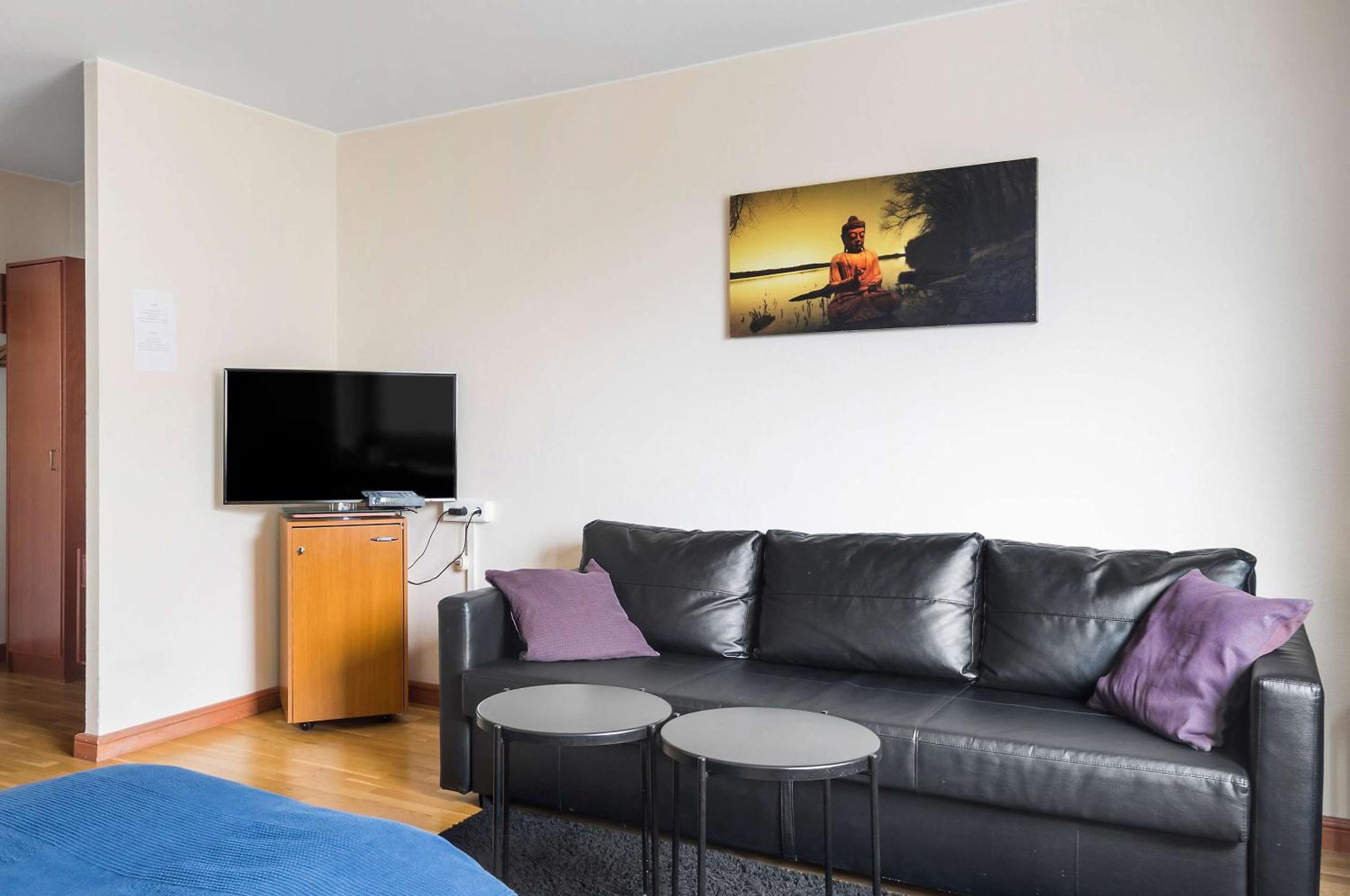 Premium Queen Room with sofa bed photo 3