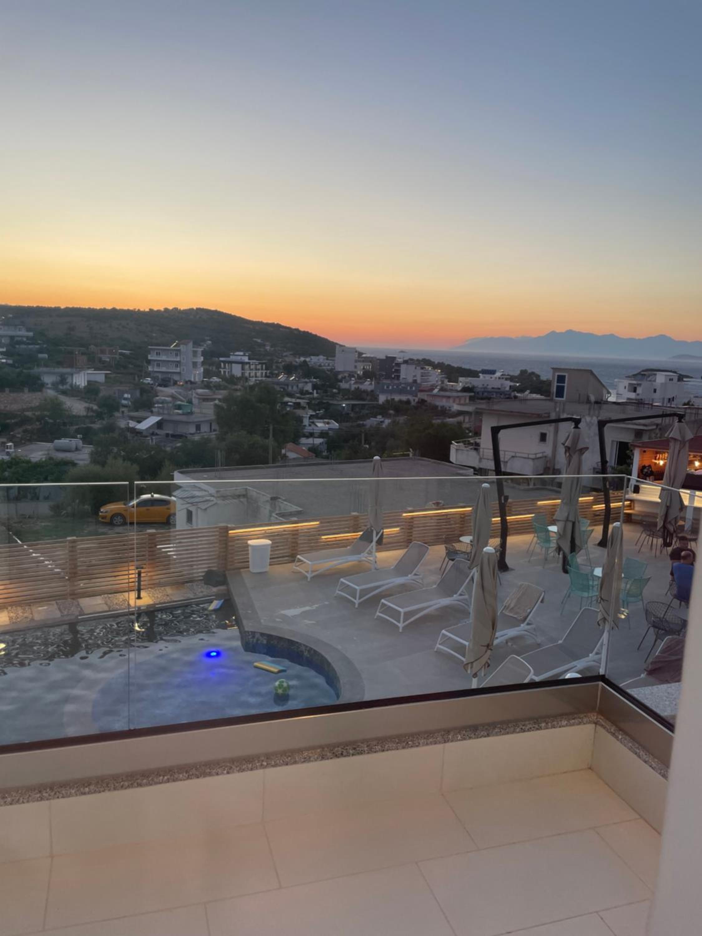 Deluxe Double Room with Balcony photo 3