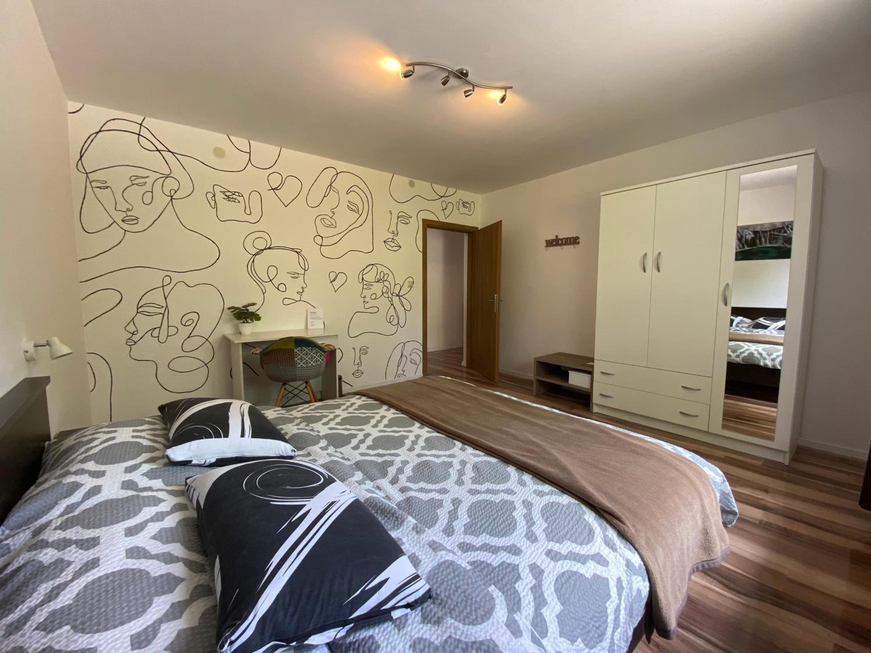 Apartment - Photo 8