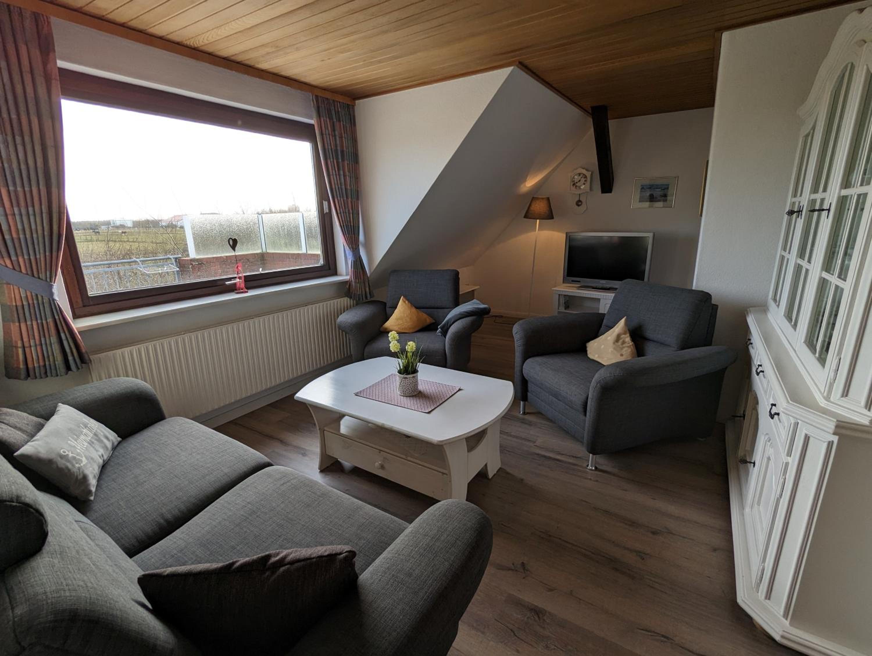Apartment with Balcony photo 1