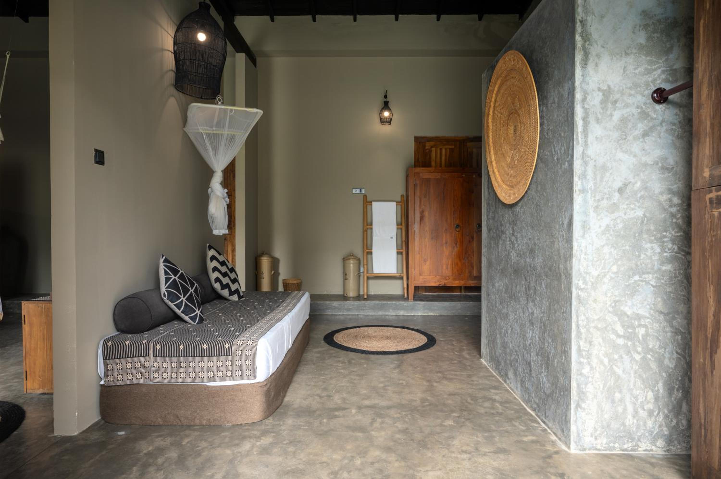 Deluxe Triple Room with one free tuk tuk to Galle fort & Complementary Sri Lankan tea per stay photo 3